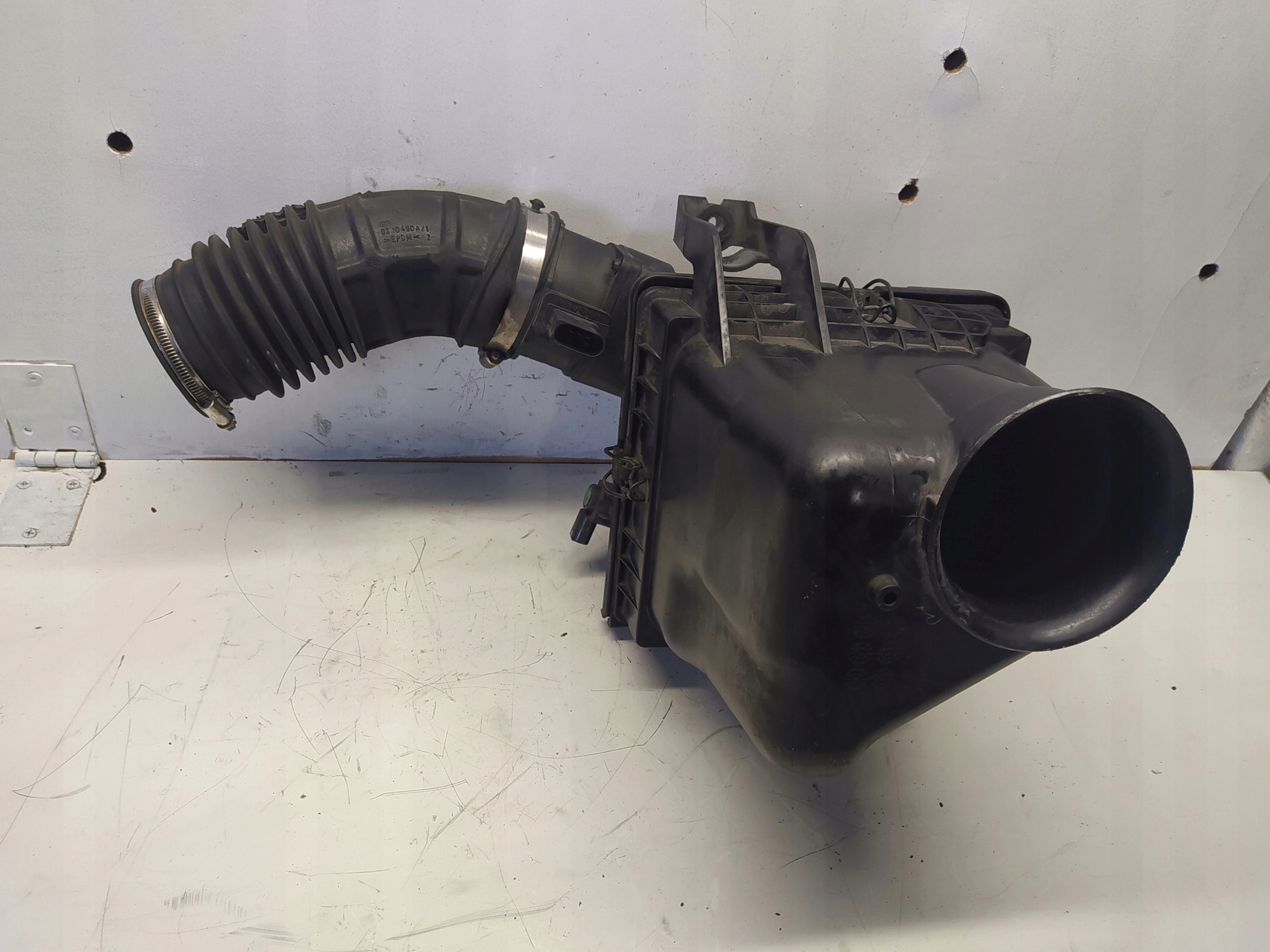 CHRYSLER 300C 3.0 CRD OBAL FILTERA 05281522AB