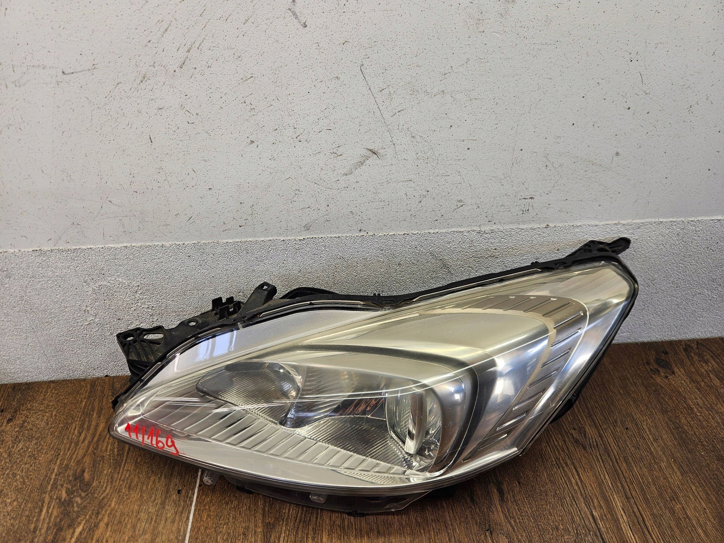 Peugeot 508 9678393180 PREDNÝ LAVY LAVE PREDNE SVETLO