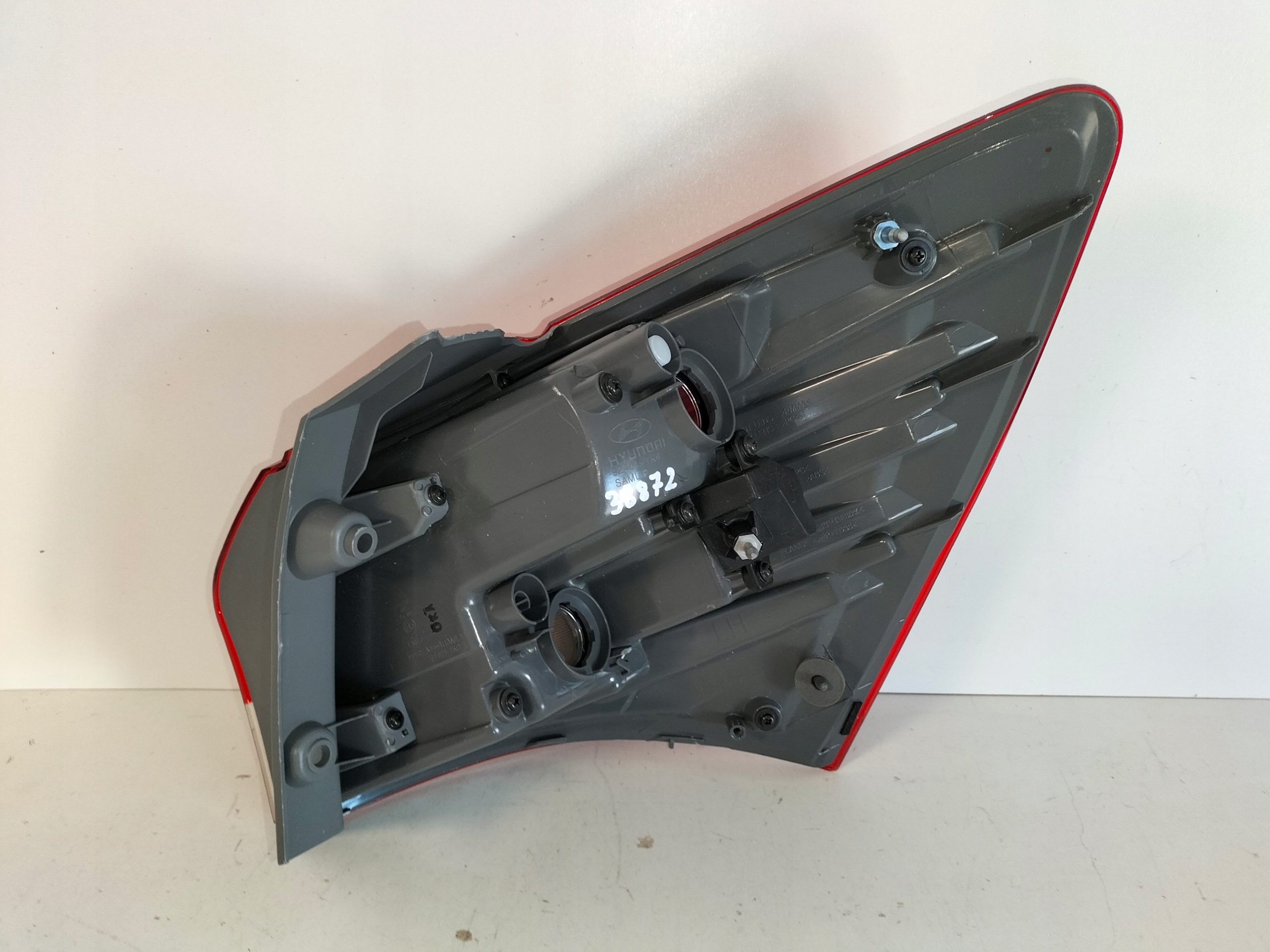 LAVE ZADNE SVETLO HYUNDAI IX20 10-15