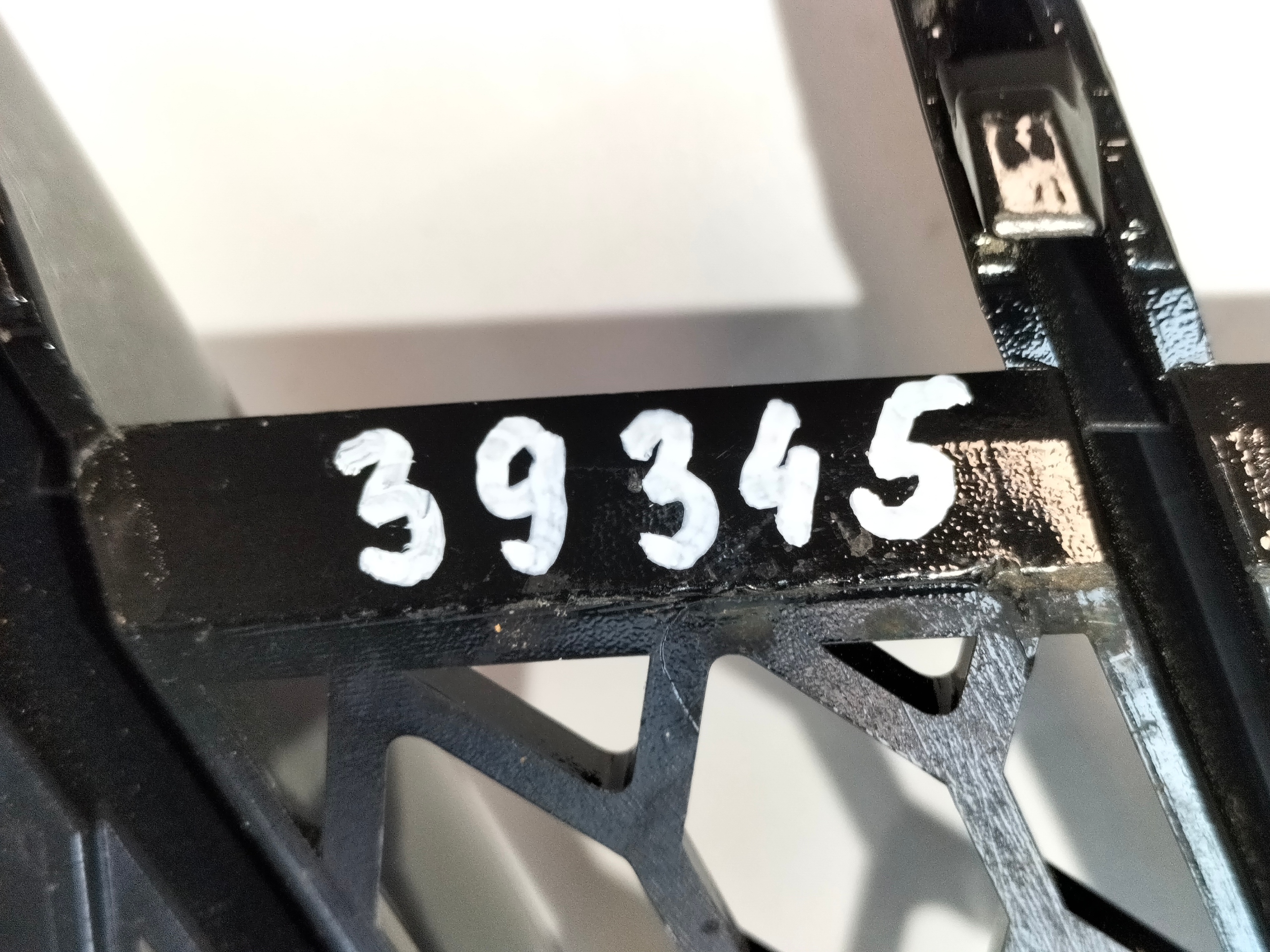 KRYTKA MRIEZKA PREDNEHO NARAZNIKA PRAVA AUDI TT RS 8J 06-14