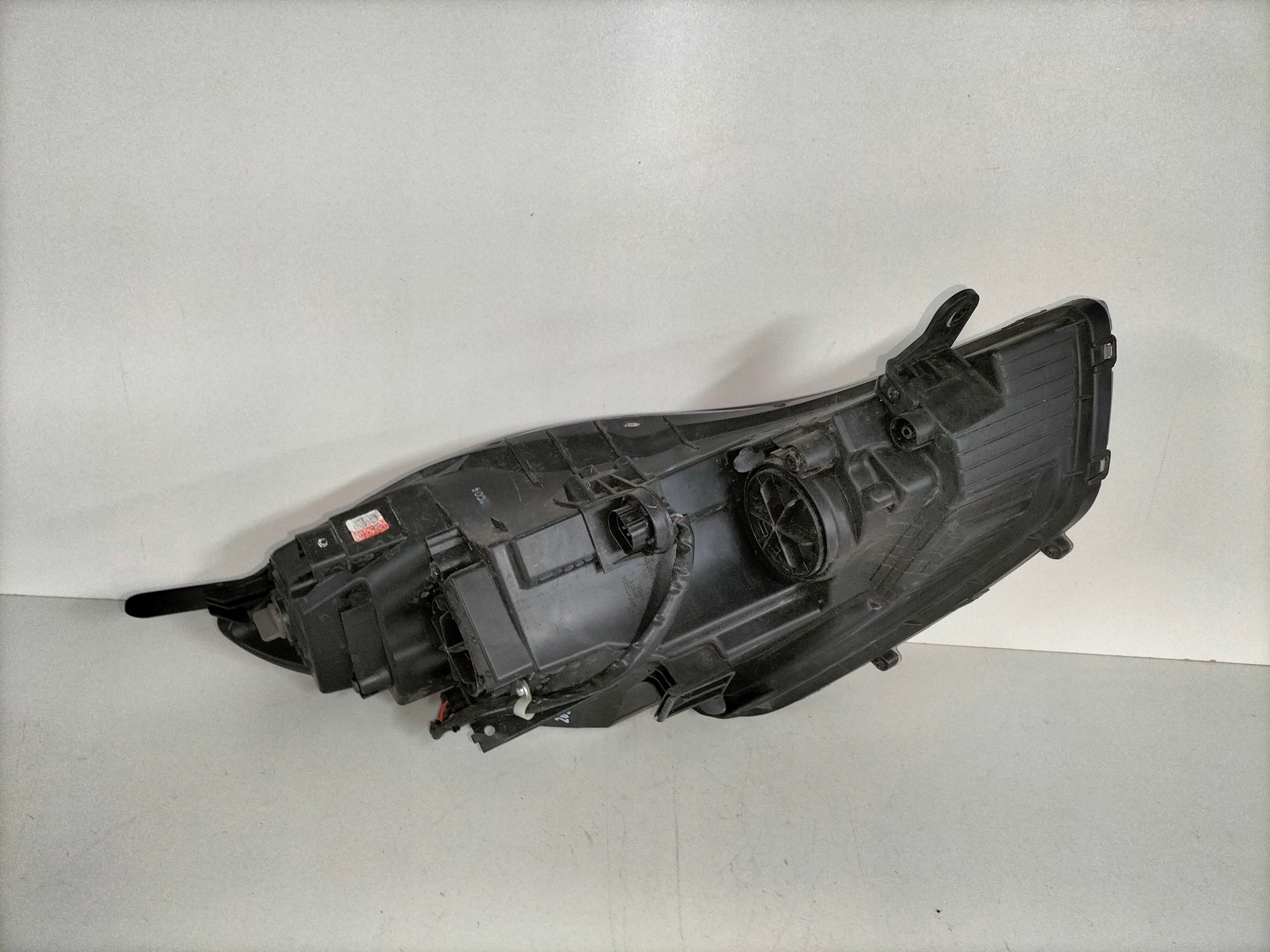 LAVE PREDNE SVETLO HYUNDAI IX20 10-