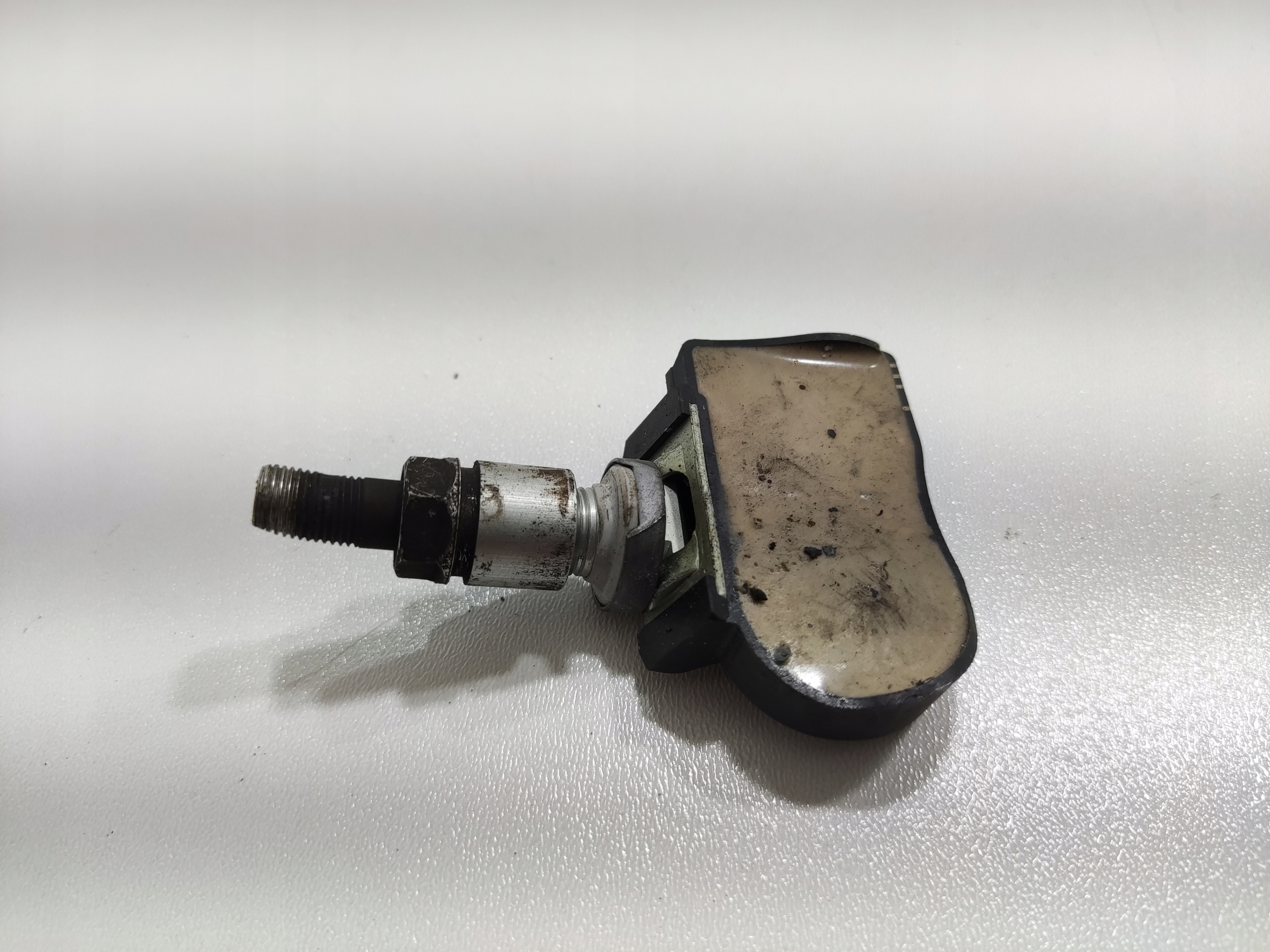 ČIDLO TLAKU PNEUMATIK TPMS RENAULT 407003743R