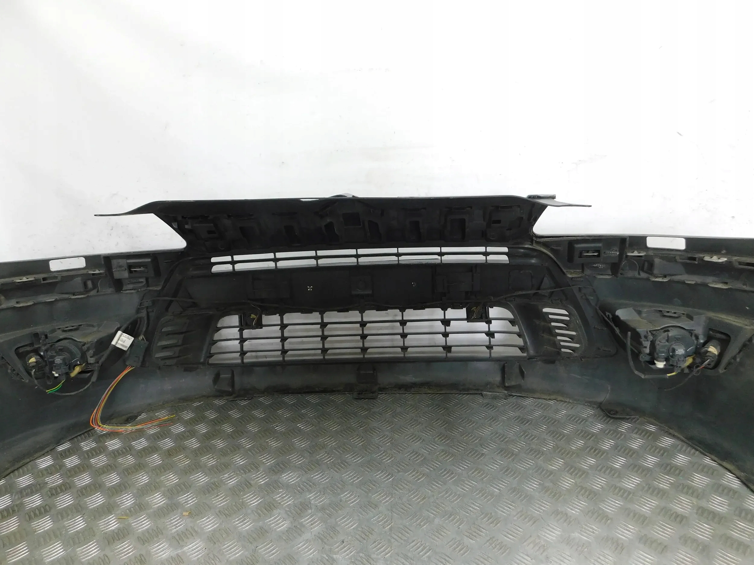 PREDNÝ NÁRAZNÍK CITROEN C4 LIFT PDC