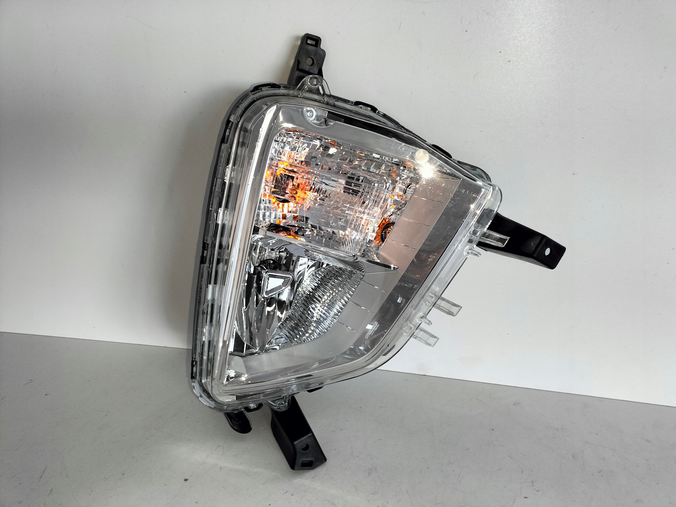 PRAVA HMLOVKA MITSUBISHI ECLIPSE CROSS 17-