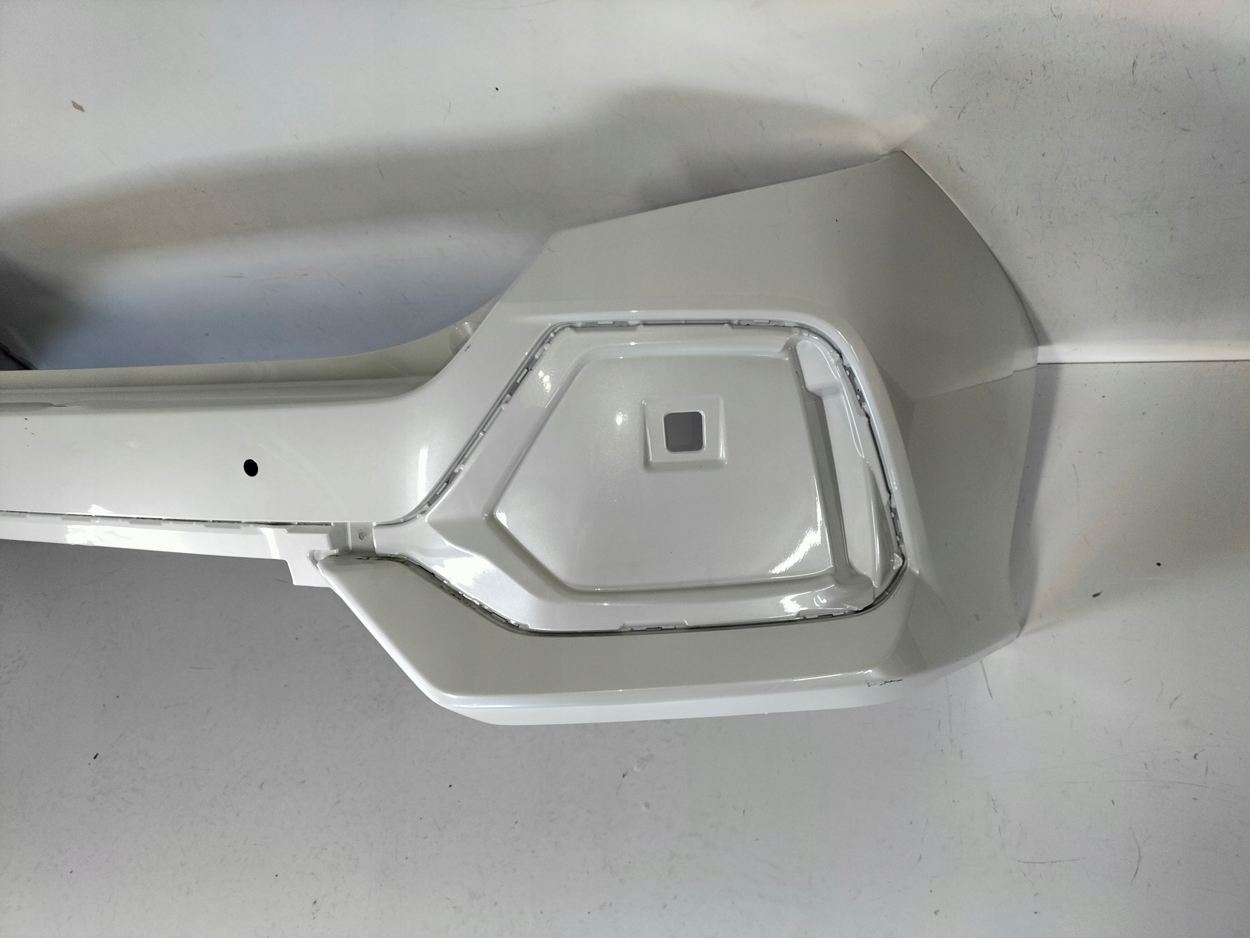 ZADNÝ NÁRAZNÍK HONDA CIVIC X 17- HB SPORT