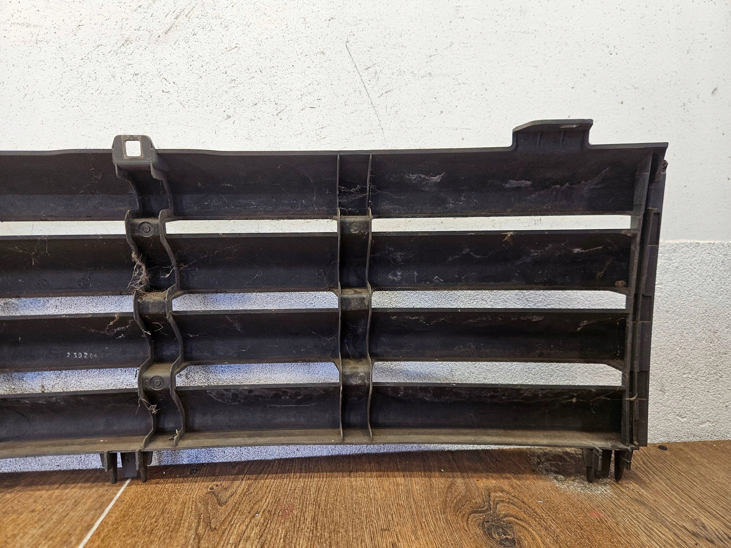 Land Rover Range Rover L322 MASKA  MRIEZKA LISTA 7009910