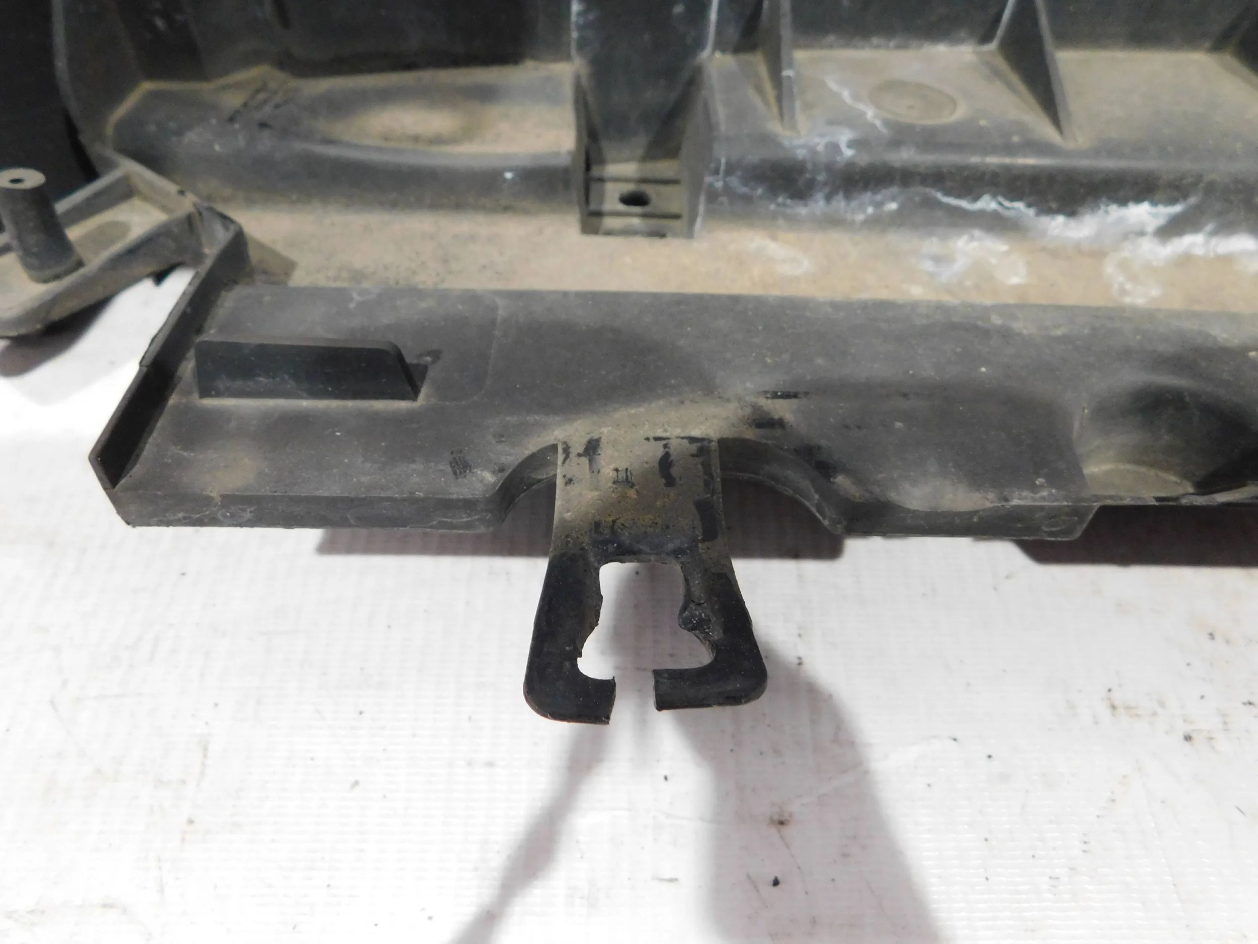 VYSTUHA PREDNEHO NARAZNIKA CITROEN C3 II 09-