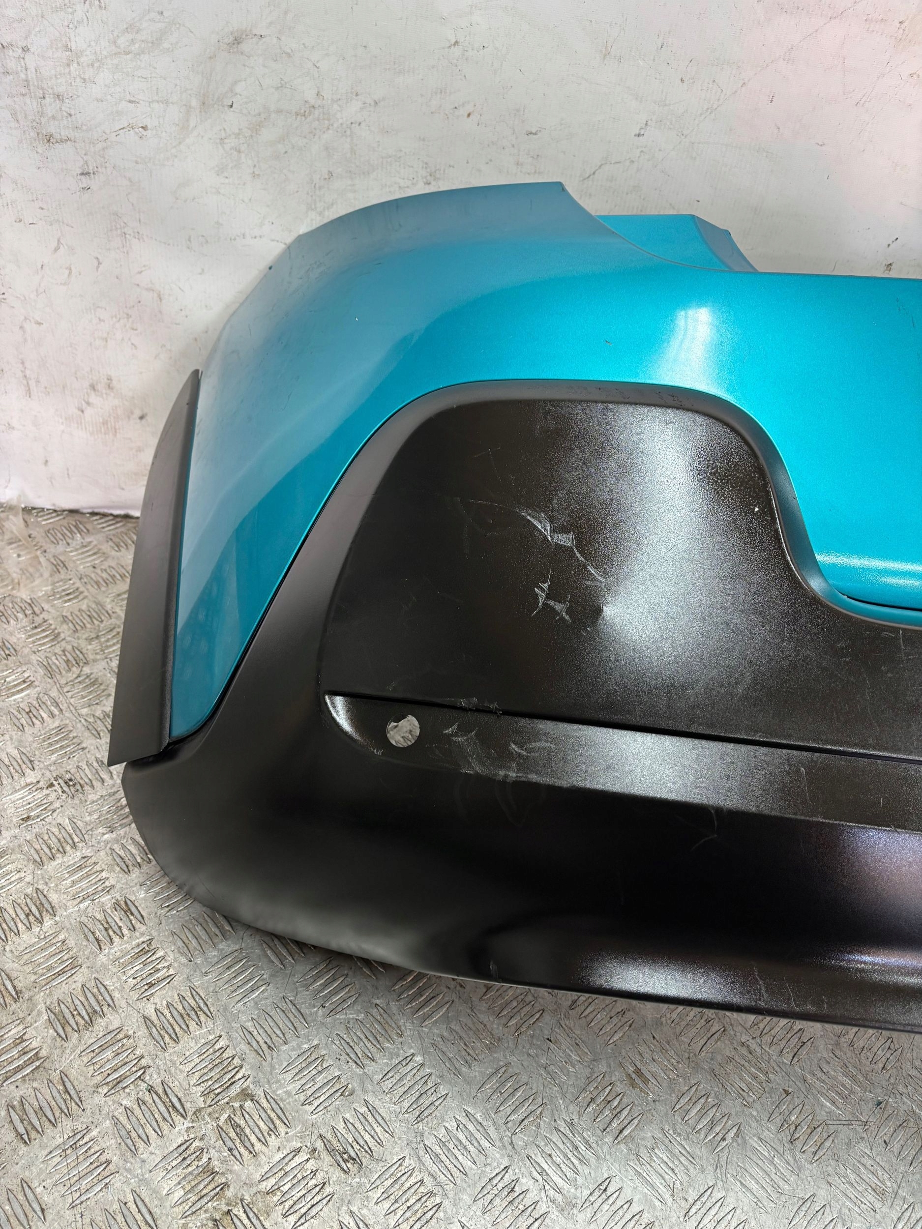 ZADNÝ NÁRAZNÍK CITROEN C3 III PDC 16-