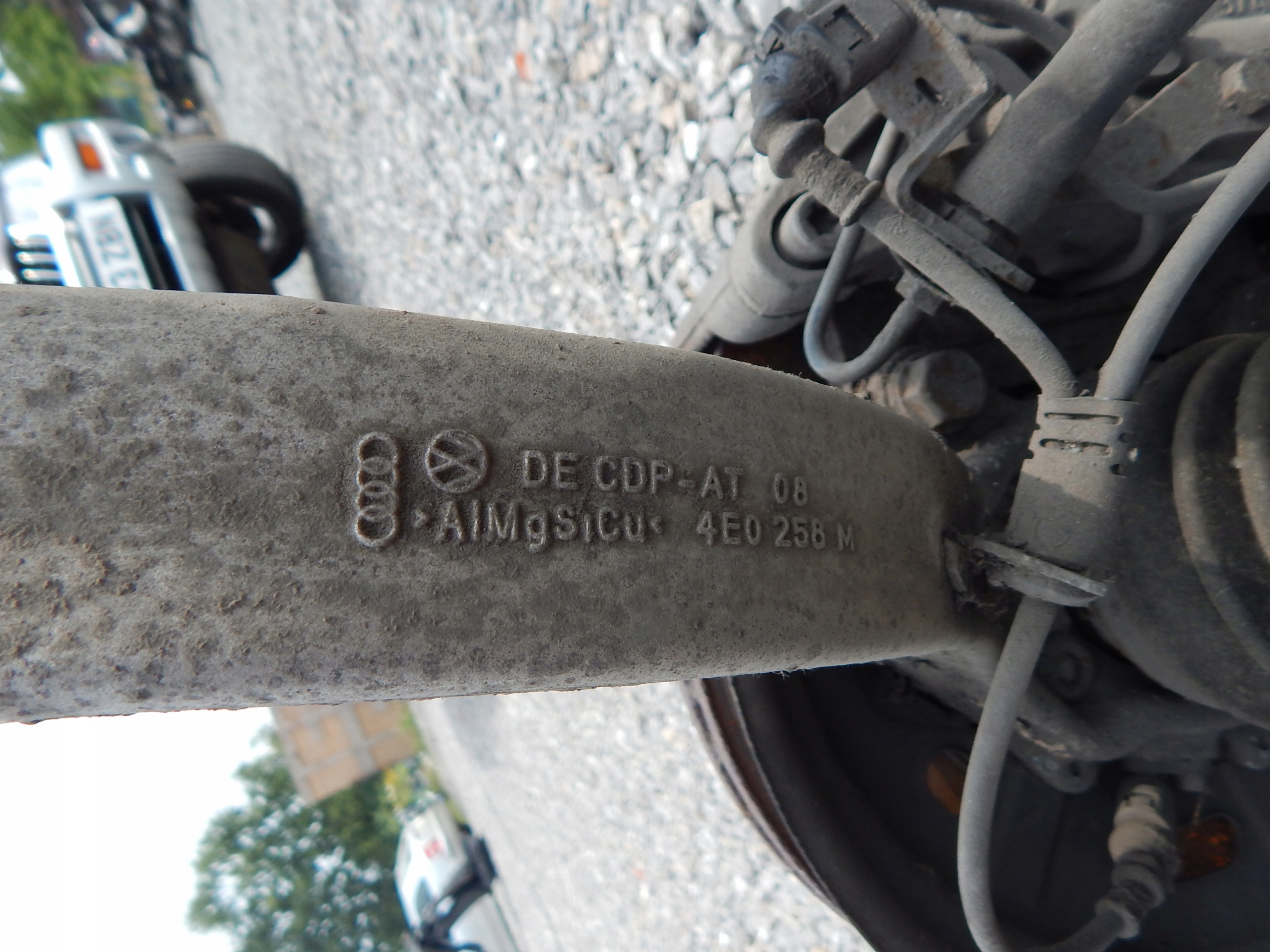 A8 D3 3.0 TDI LAVY + PRAVY PREDNY OTOC 4E0258M