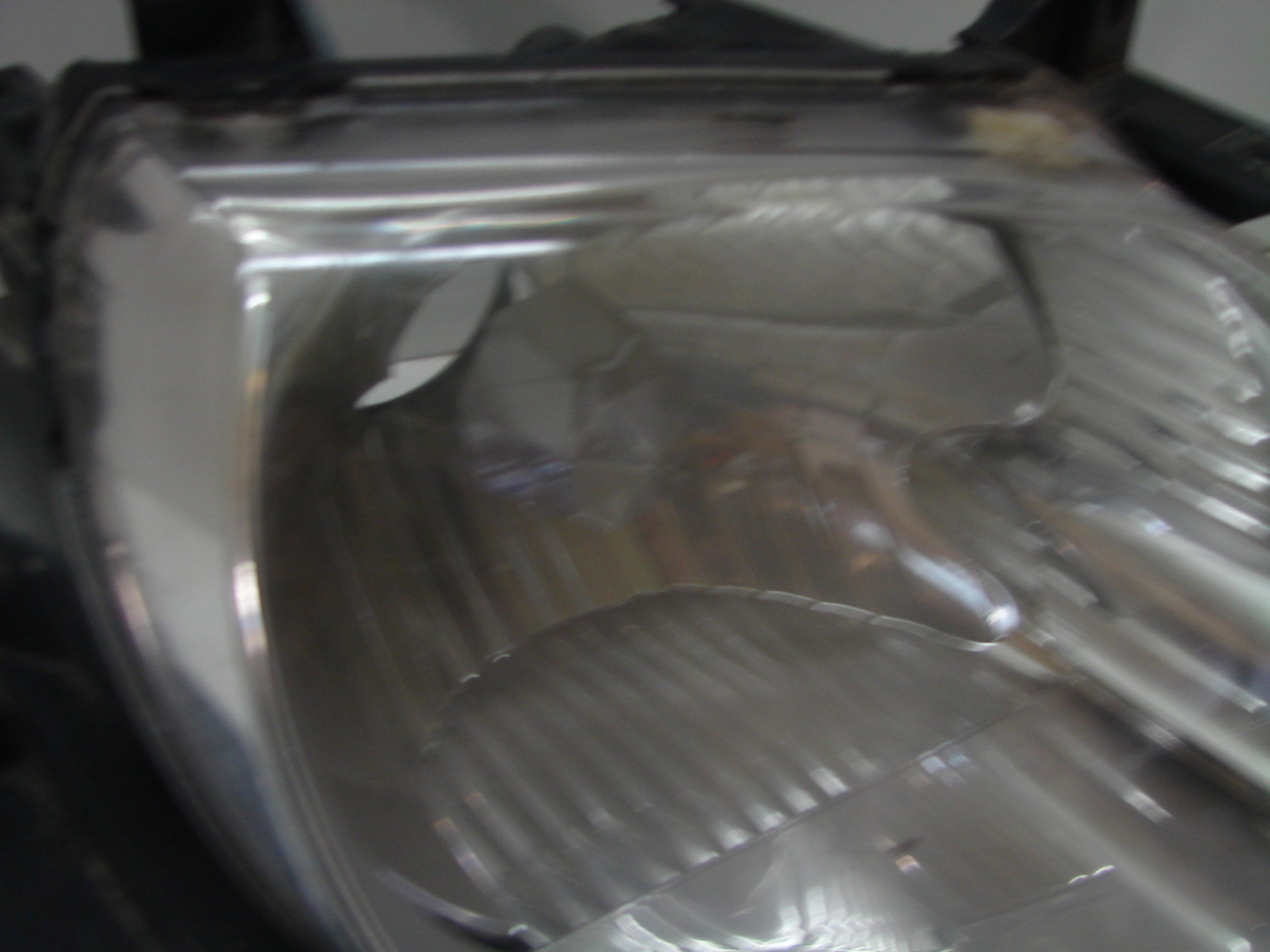 PRAVE PREDNE SVETLO MAZDA MPV LIFT 02-