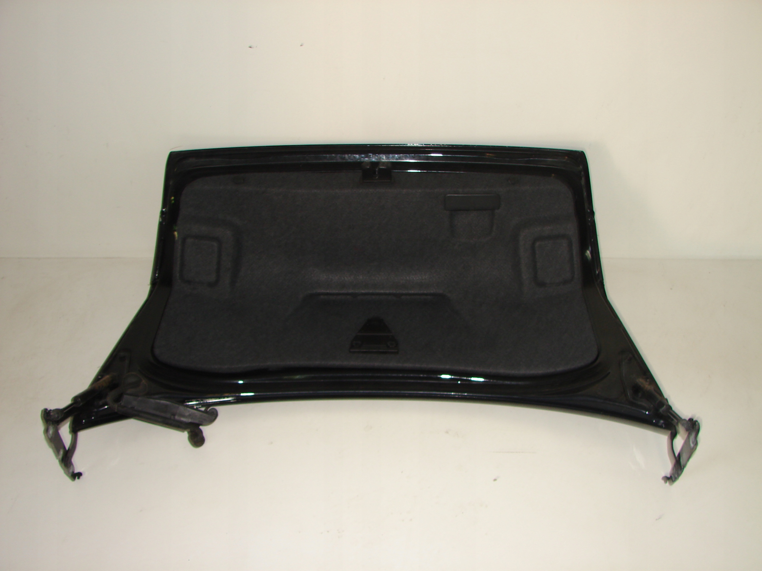 ZADNÁ KAPOTA AUDI A4 B7 04-07 SDN