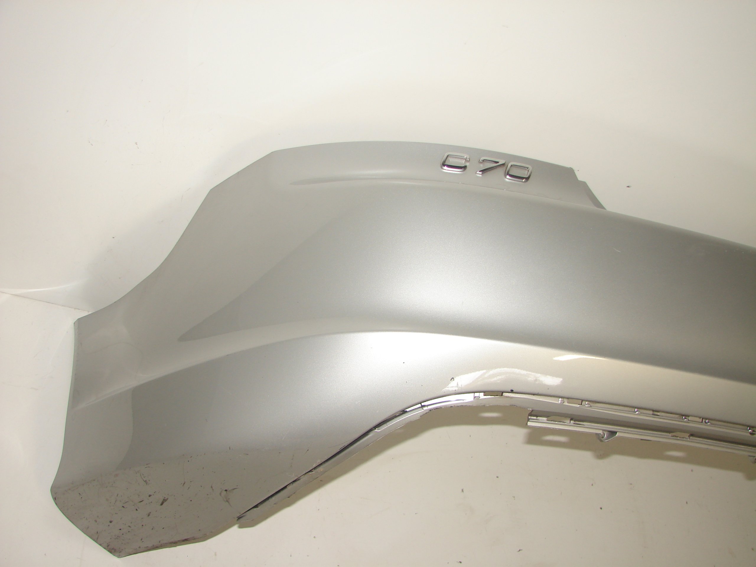 ZADNÝ NÁRAZNÍK VOLVO C70 05-09