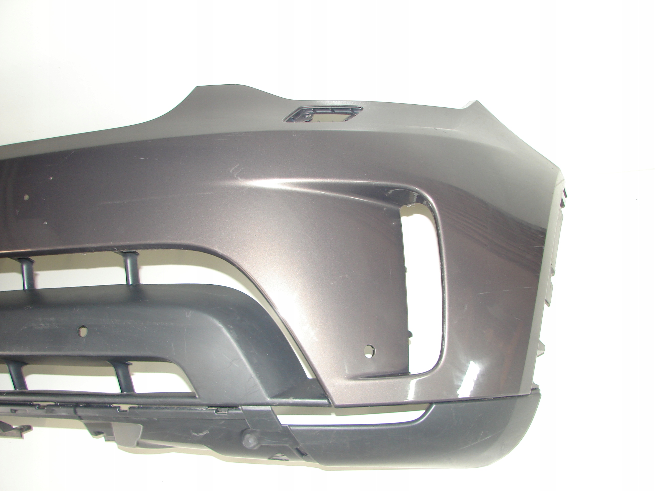 PREDNÝ NÁRAZNÍK LAND ROVER DISCOVERY V 16-