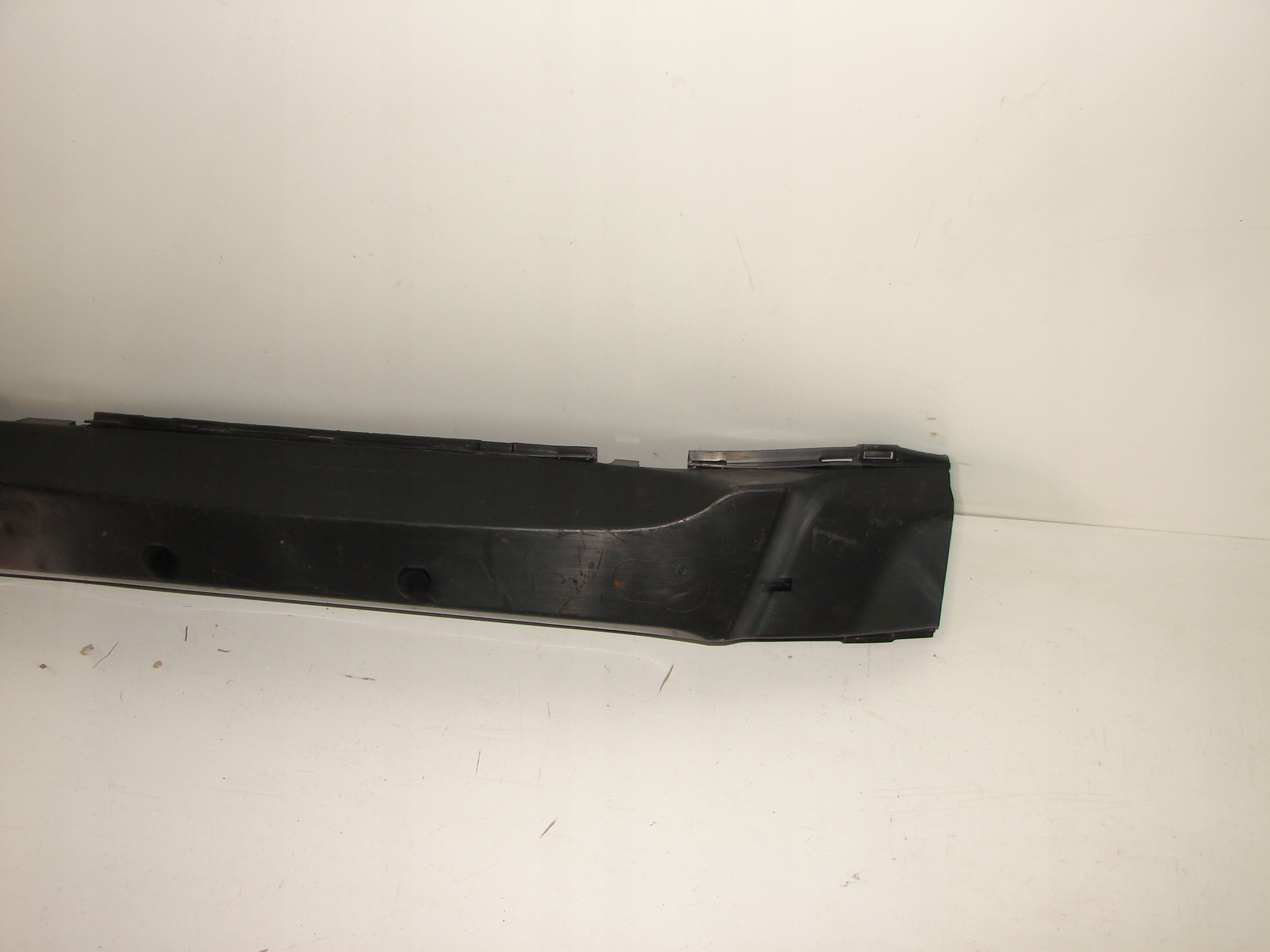 VYSTUHA PREDNEHO NARAZNIKA VOLVO S40 V50 07-