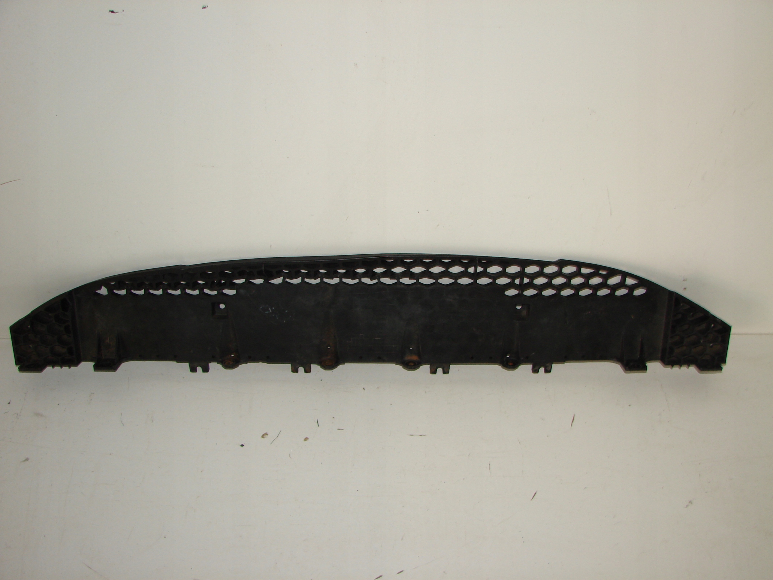 KRYT POD NARAZNIK KIA CEED 06-09