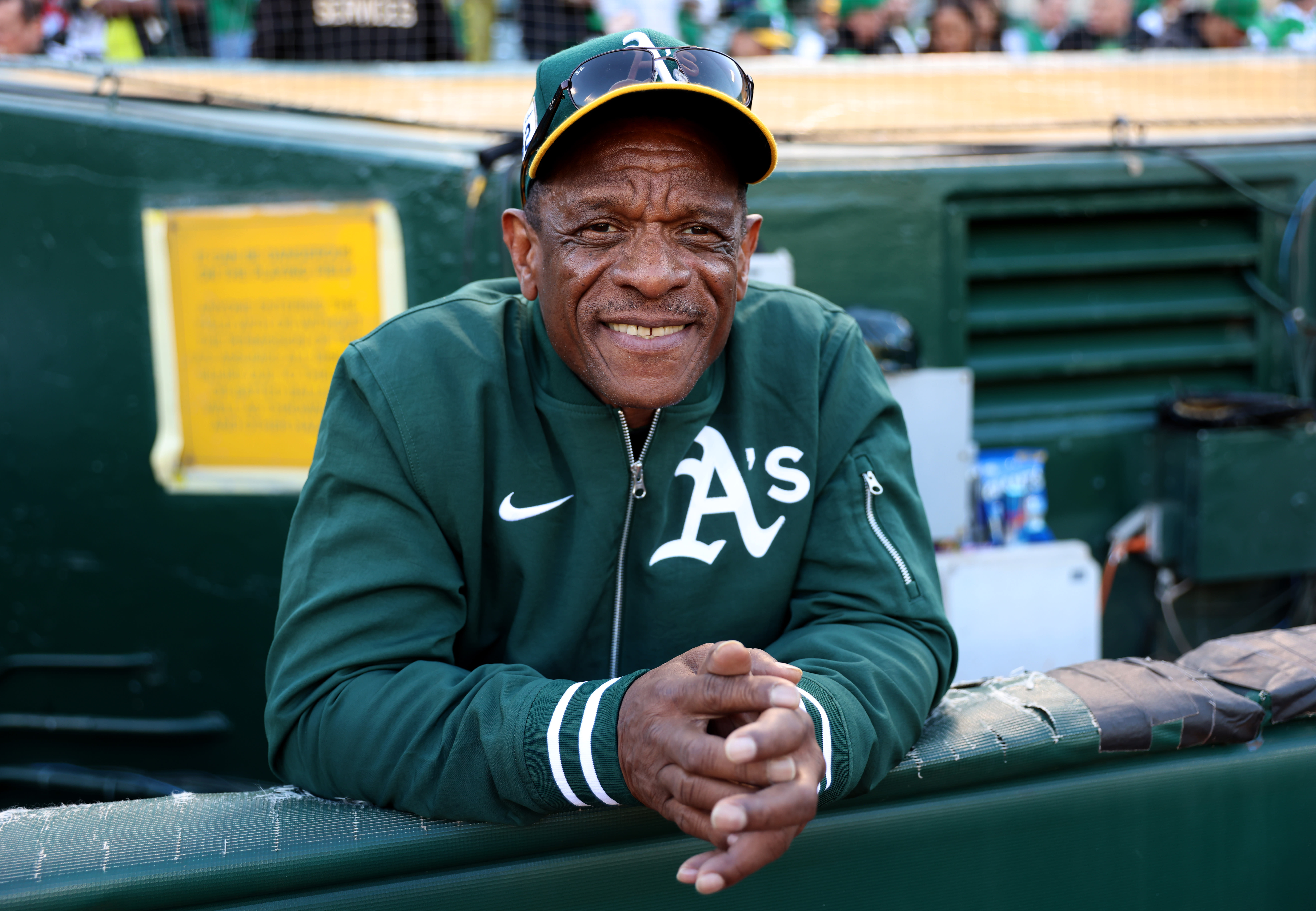 Rickey Henderson, baseball Hall of Famer and MLB stolen base king, dies at 65 Rickey Henderson, baseball Hall of Famer and MLB stolen base king, dies at 65