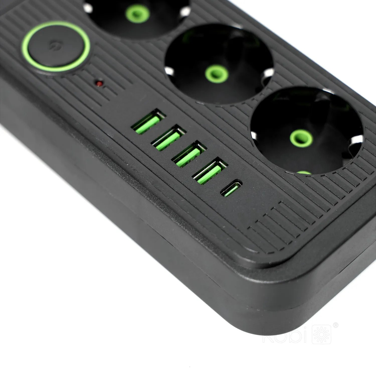 KOBI PRODUŽNI KABEL 3 UTIČNICE, 3m, 4xUSB A, 1xUSB C, CRNI