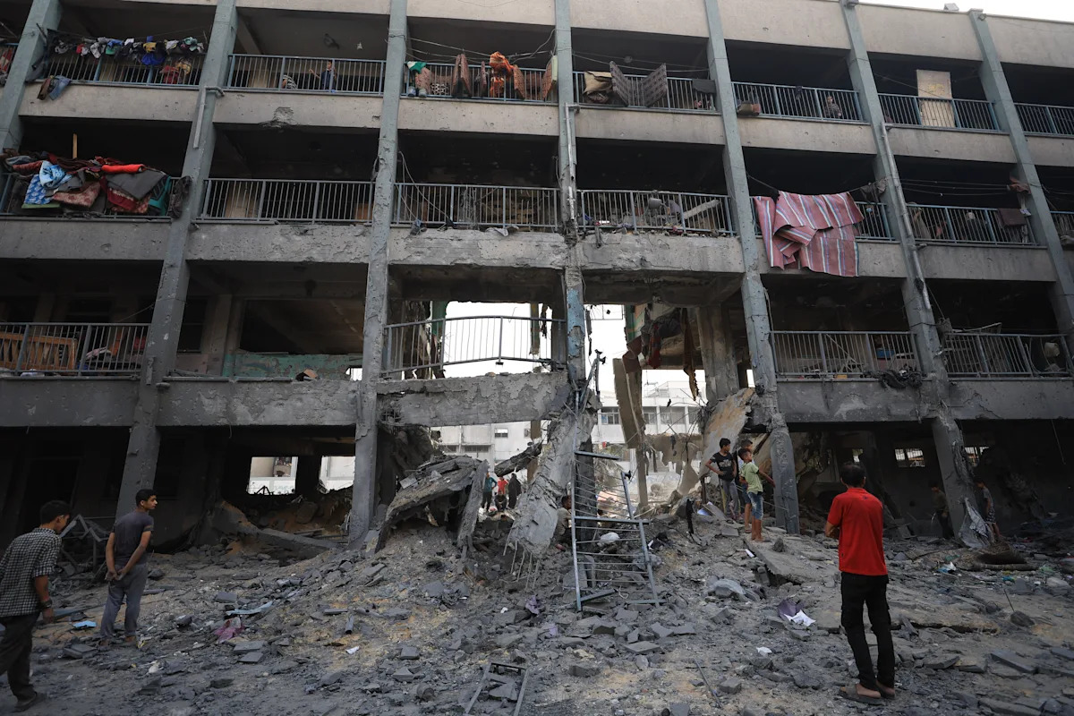 Los estudiantes de Gaza sientan exámenes por primera vez desde que comenzó la guerra en octubre de 2023 Los estudiantes de Gaza sientan exámenes por primera vez desde que comenzó la guerra en octubre de 2023