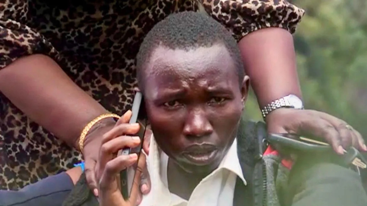 Agonía para las familias a medida que aumenta el número de muertos por deslizamientos de tierra en Uganda y Kenia Agonía para las familias a medida que aumenta el número de muertos por deslizamientos de tierra en Uganda y Kenia