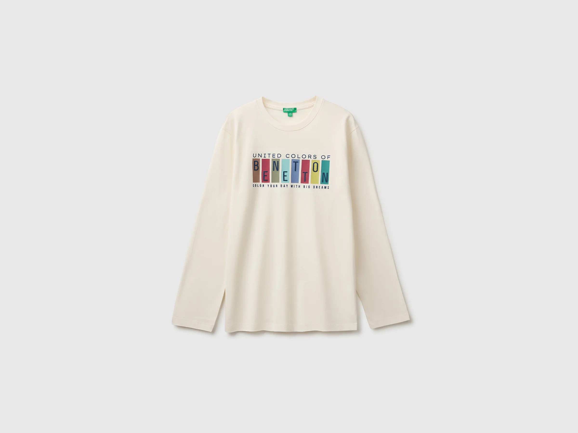 T-shirt avec imprimé et broderie T-shirt avec imprimé et broderie