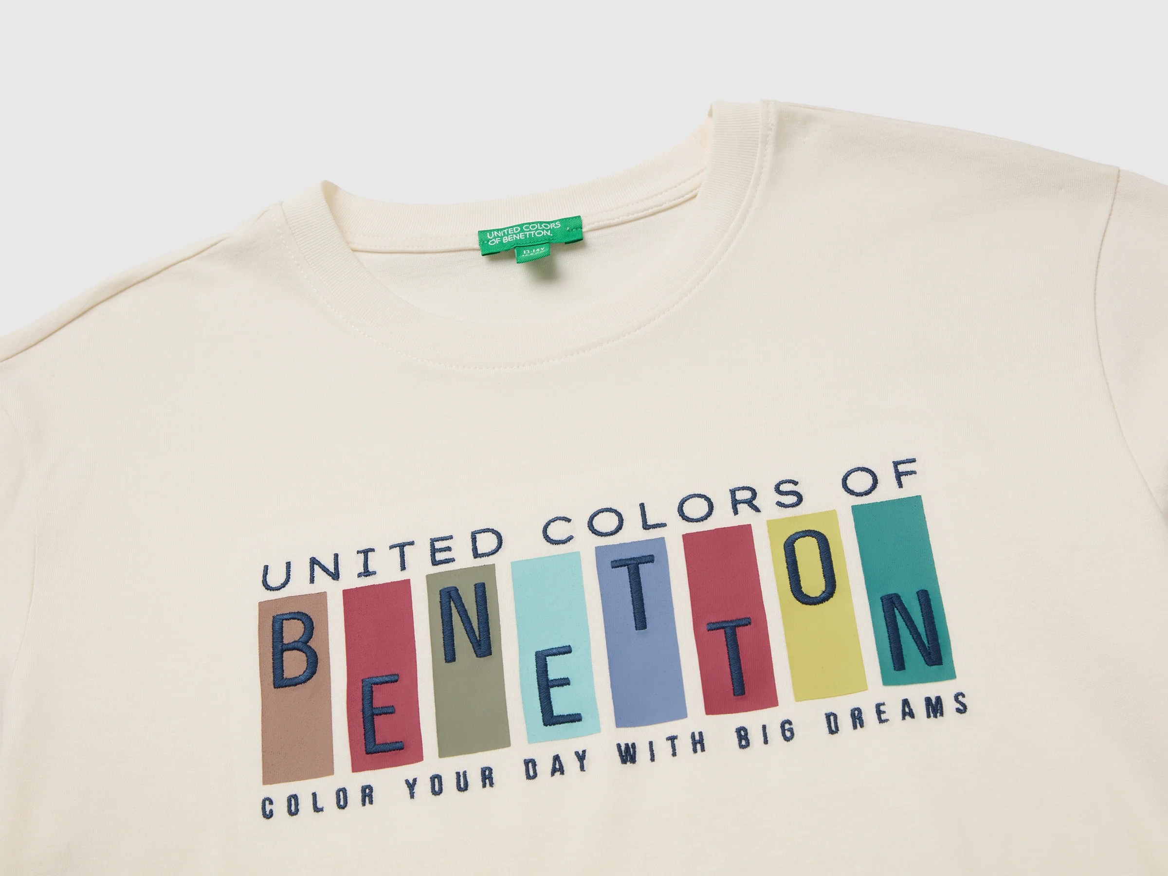 T-shirt avec imprimé et broderie – Image 3