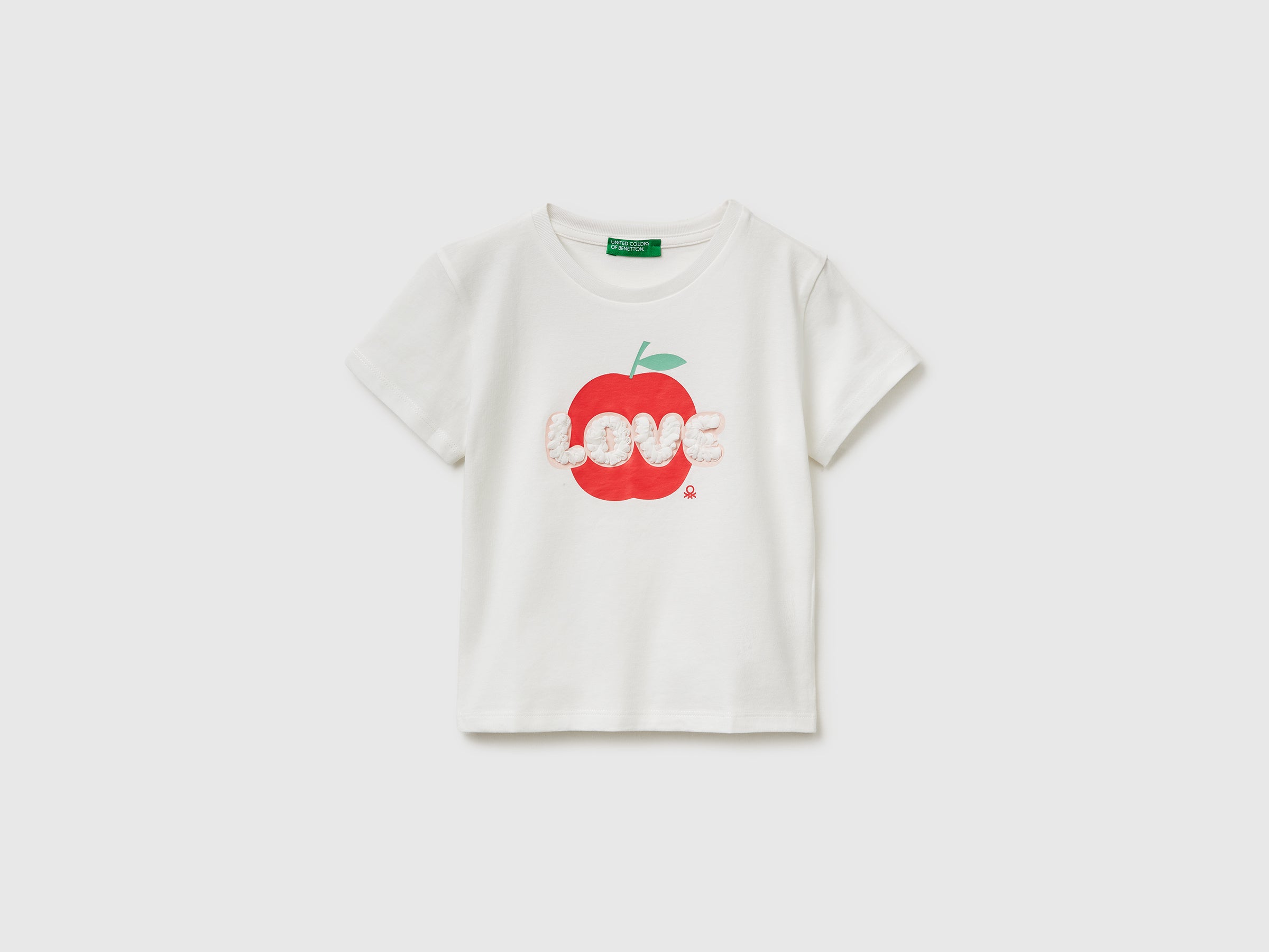 T-shirt imprimé et brodé T-shirt imprimé et brodé