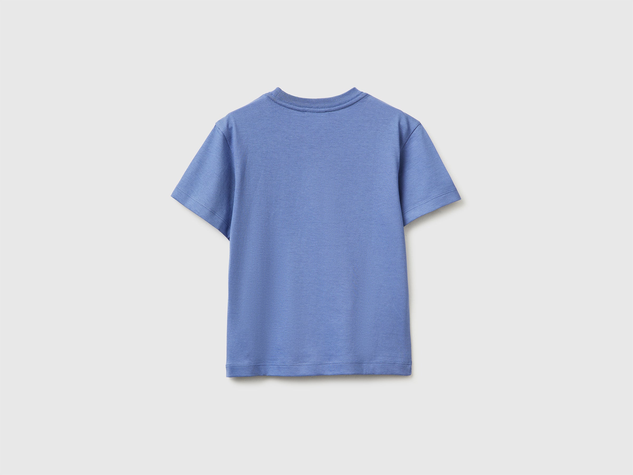 T-shirt avec impression et application – Image 2