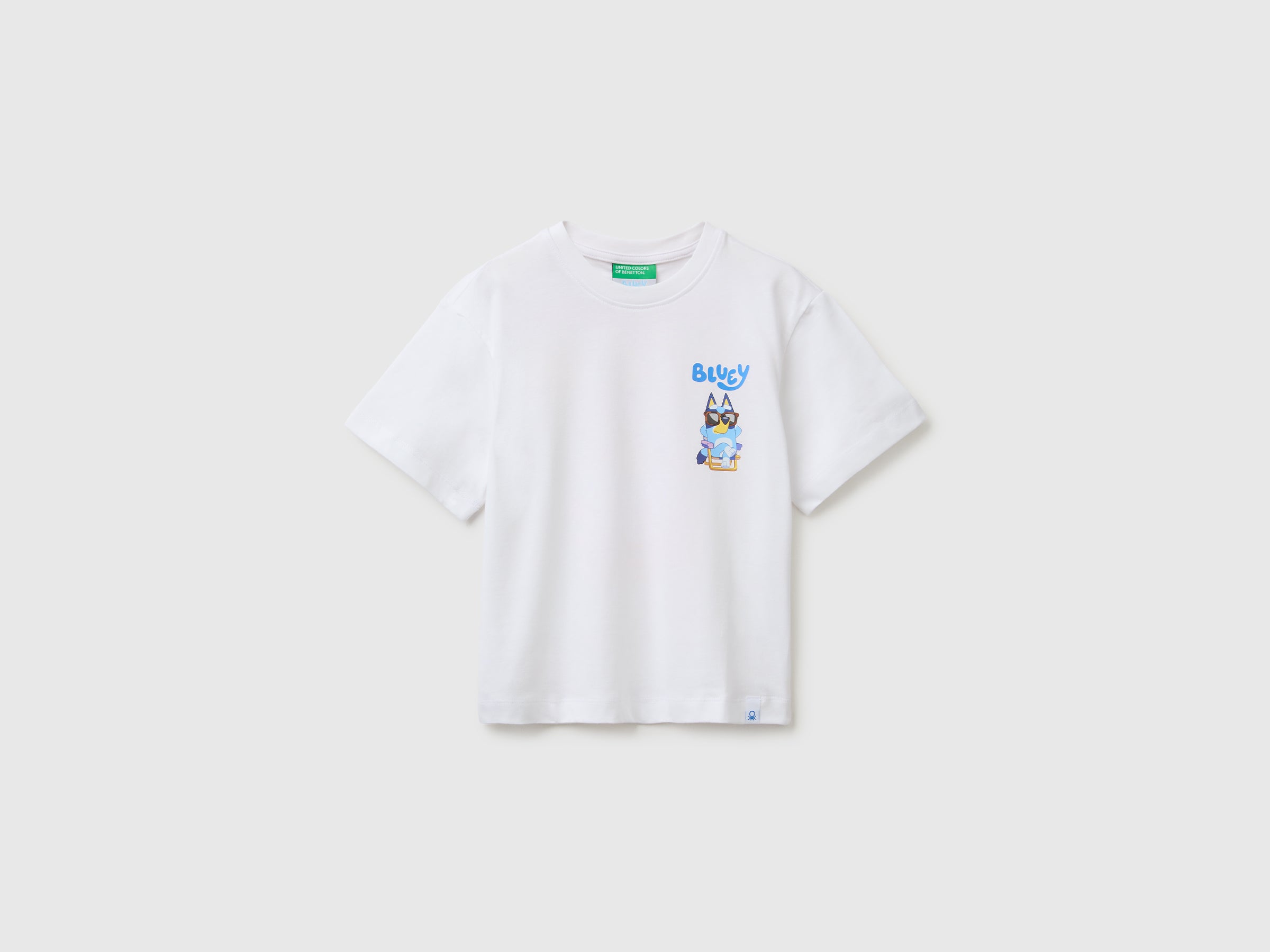 T-shirt bleu et blanc T-shirt bleu et blanc