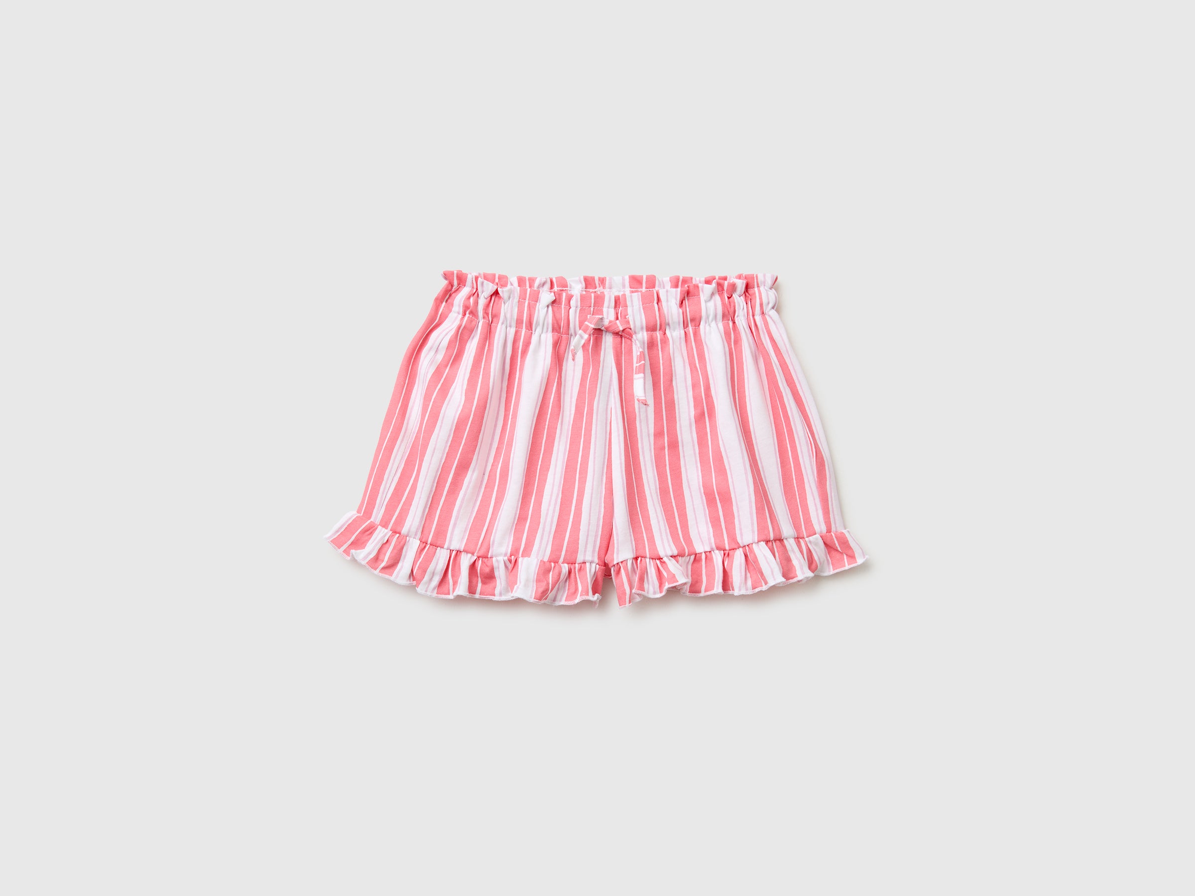 Short imprimé à volants Short imprimé à volants