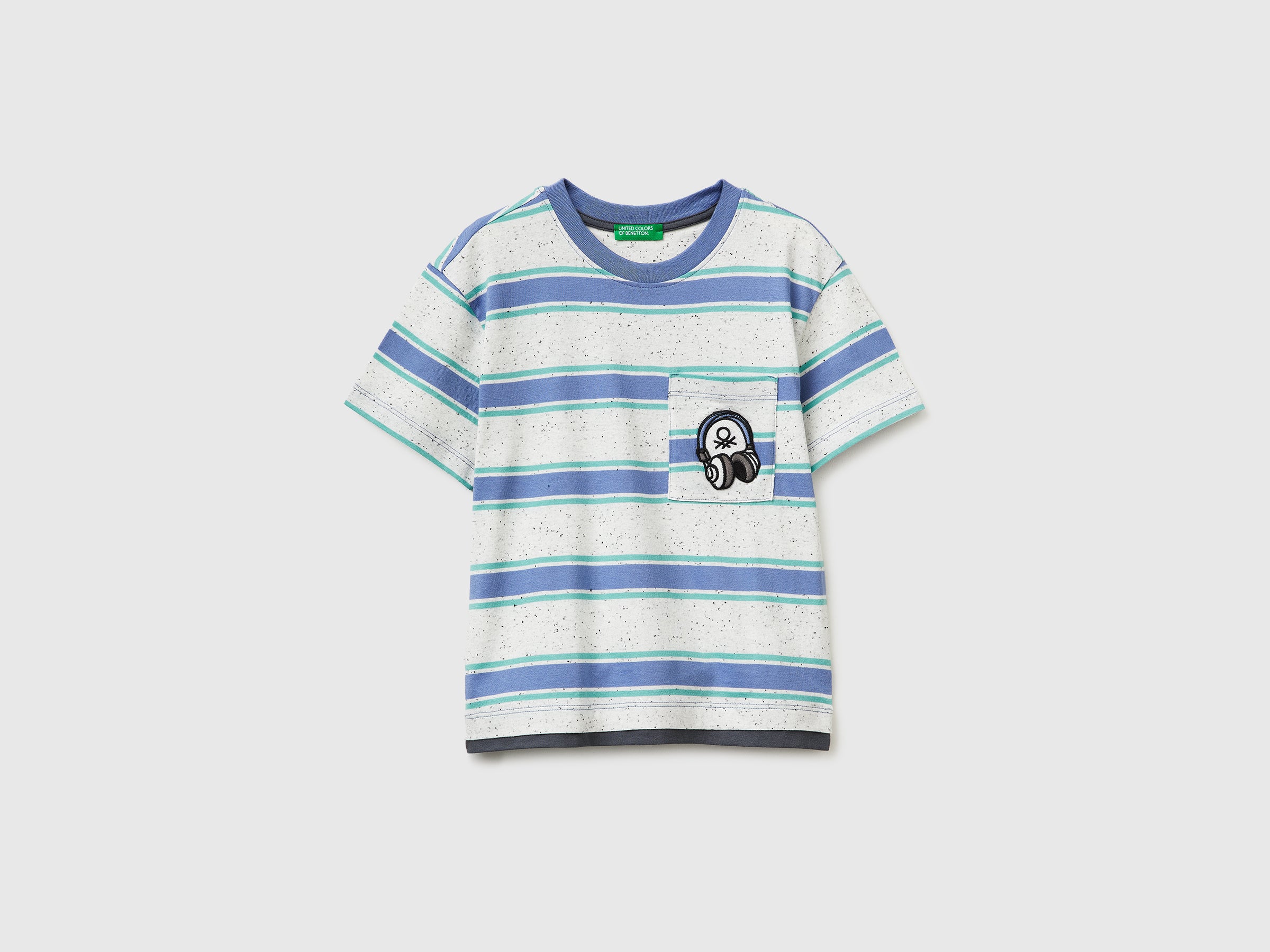 T-shirt rayé avec écusson T-shirt rayé avec écusson