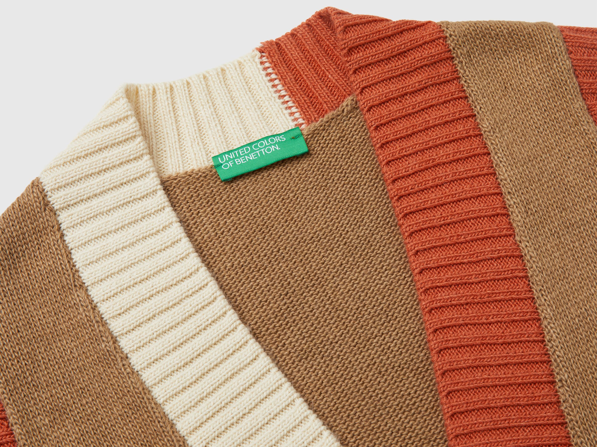 Gilet tricoté à blocs de couleurs – Image 7