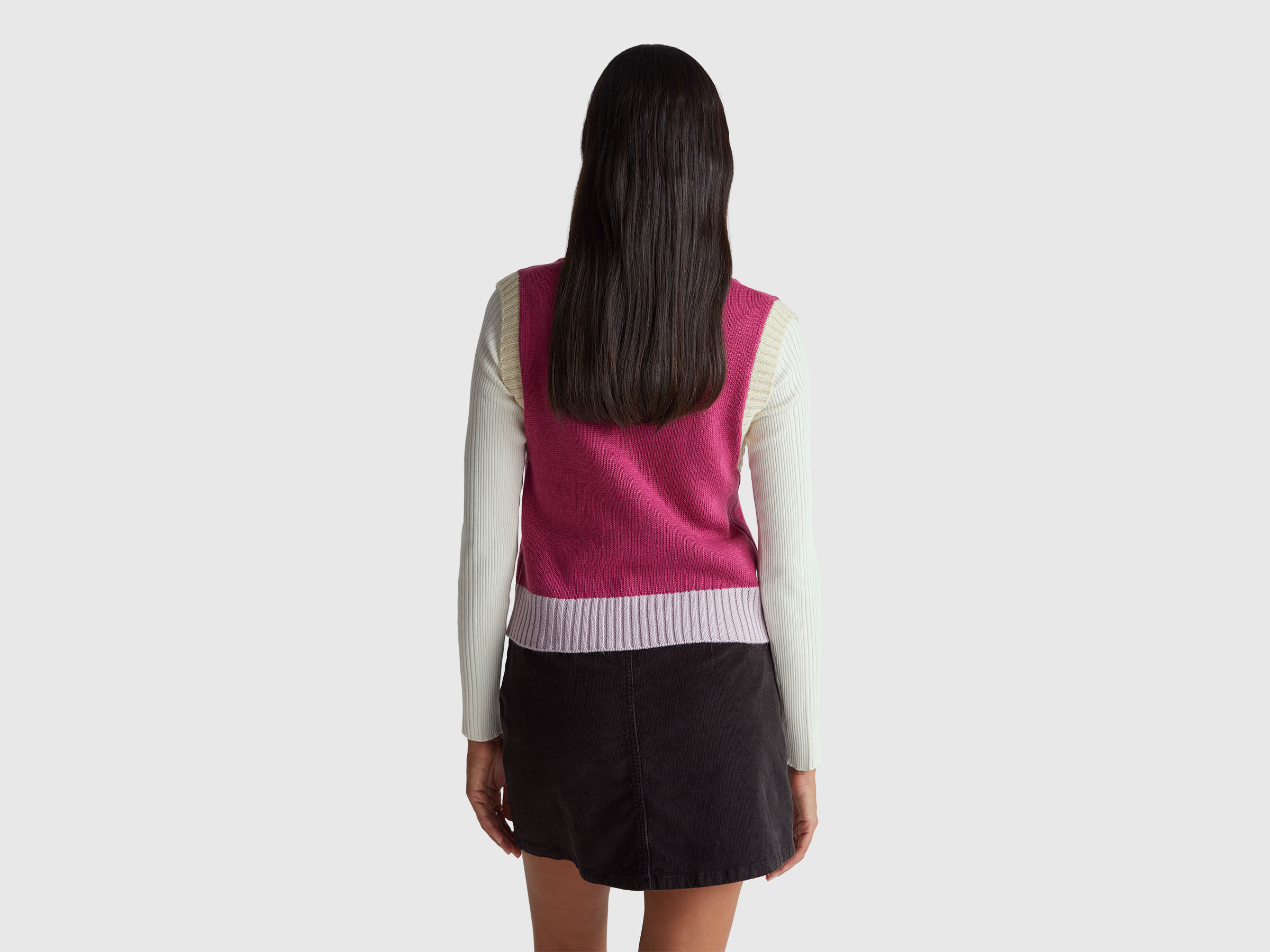 Gilet tricoté à blocs de couleurs – Image 2