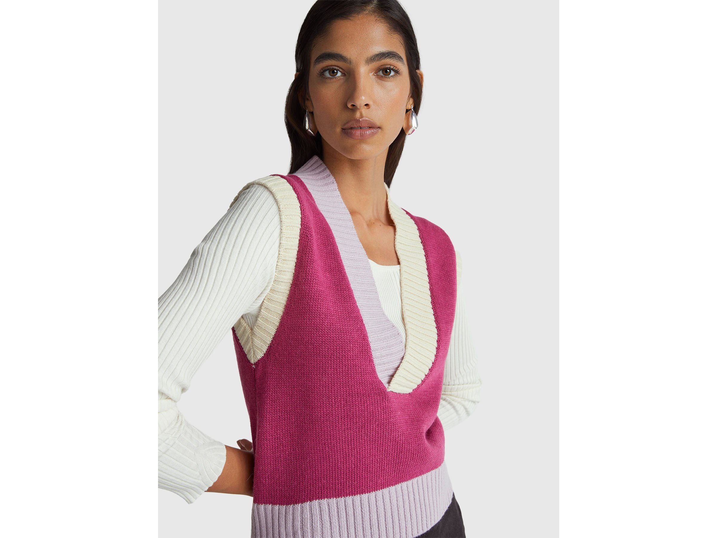 Gilet tricoté à blocs de couleurs – Image 4