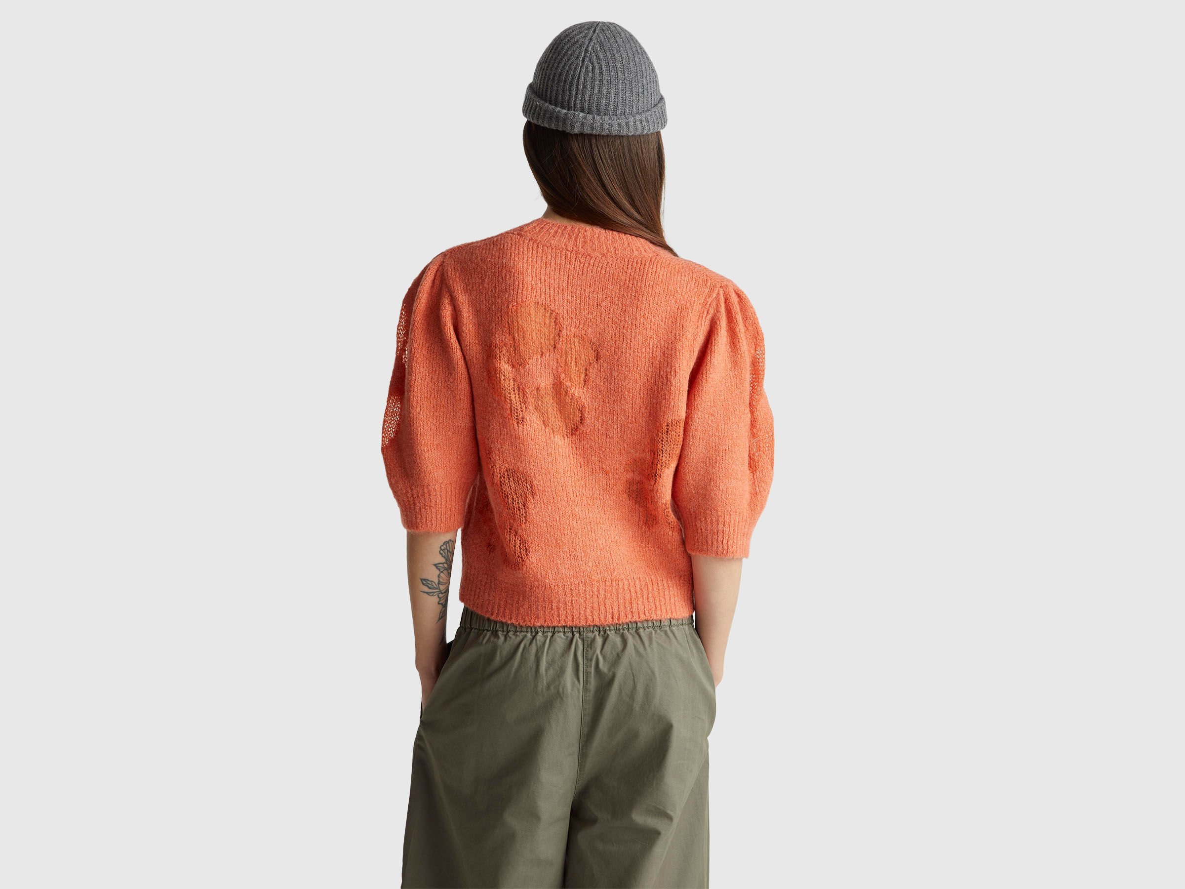 Chemise à manches courtes avec incrustation de fleurs – Image 2