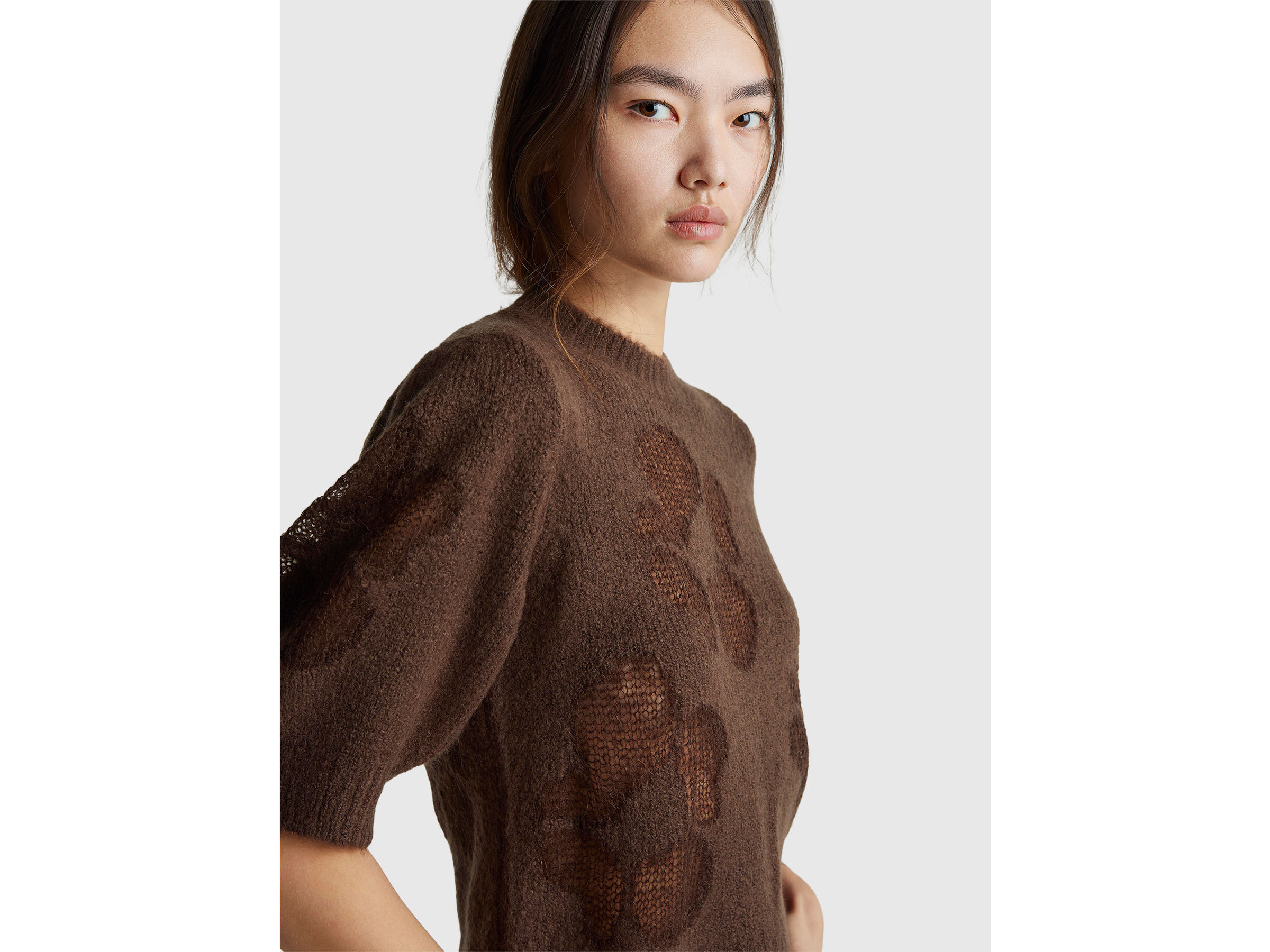 Chemise à manches courtes avec incrustation de fleurs – Image 4