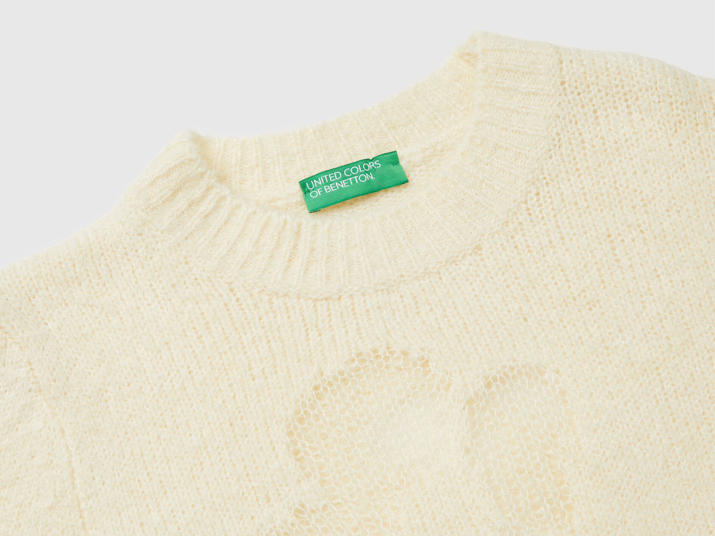 Chemise à manches courtes avec incrustation de fleurs – Image 7