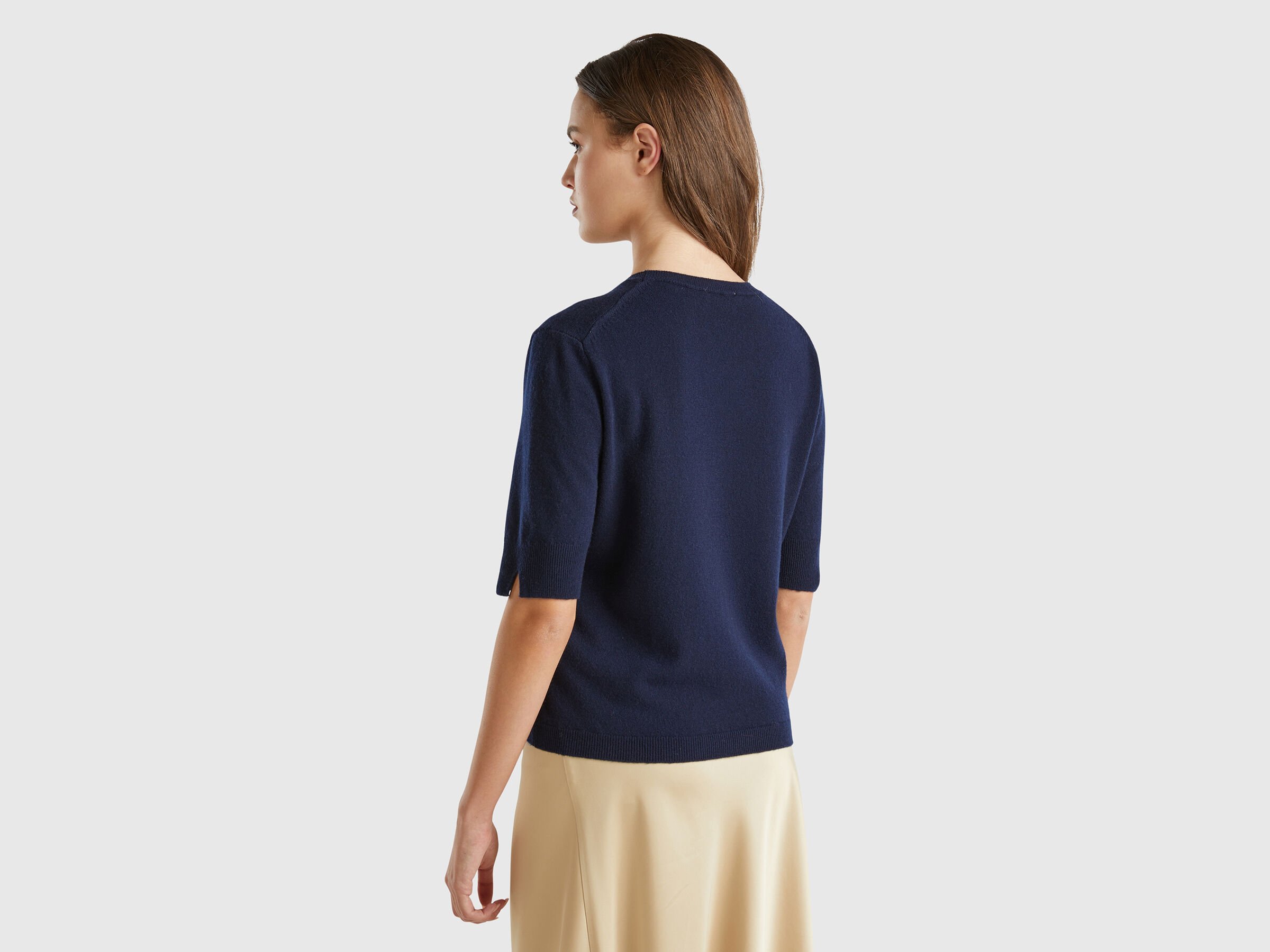 Pull bleu foncé à manches courtes en pure laine mérinos – Image 2