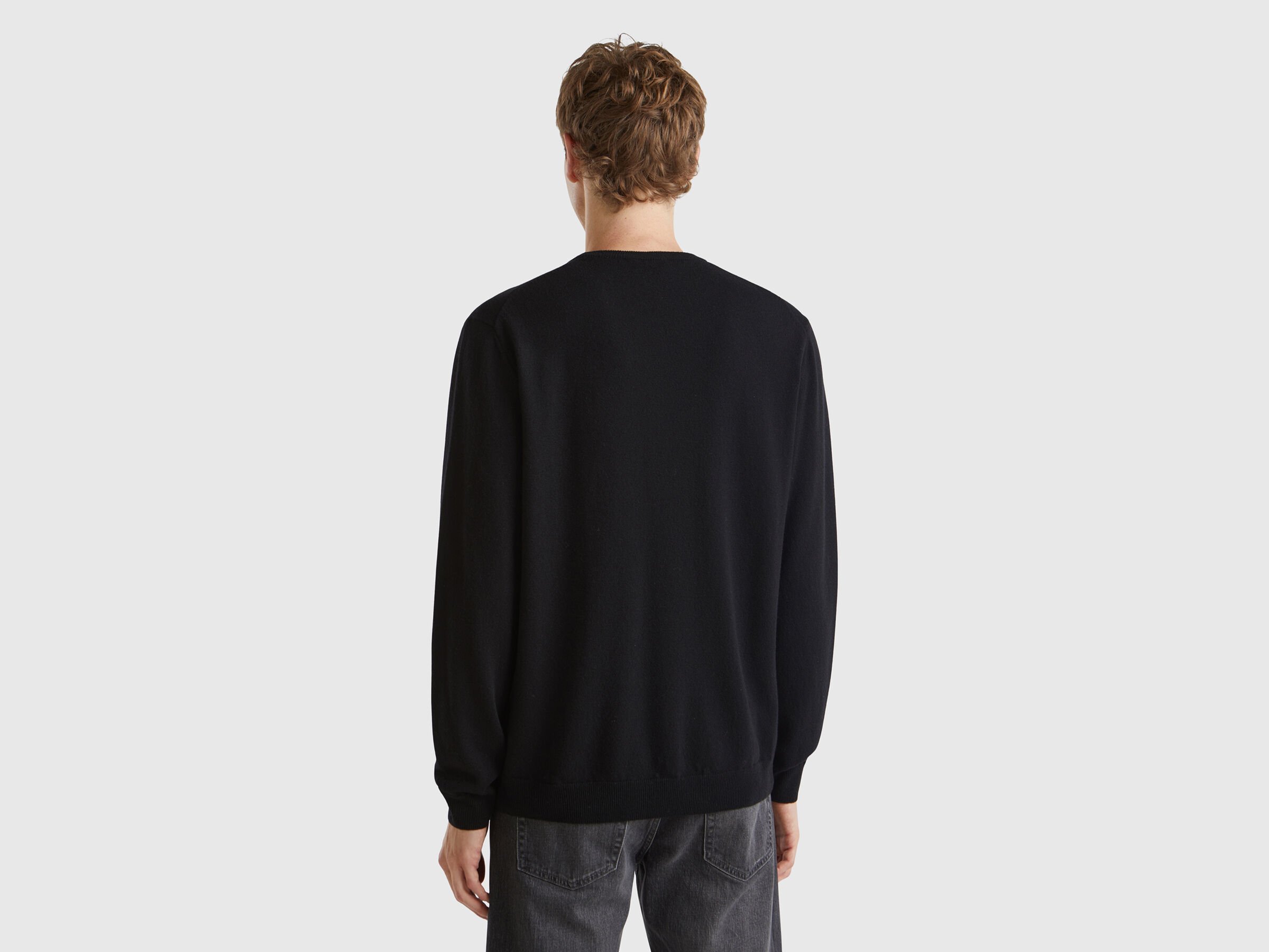 Pull noir en pure laine mérinos – Image 2