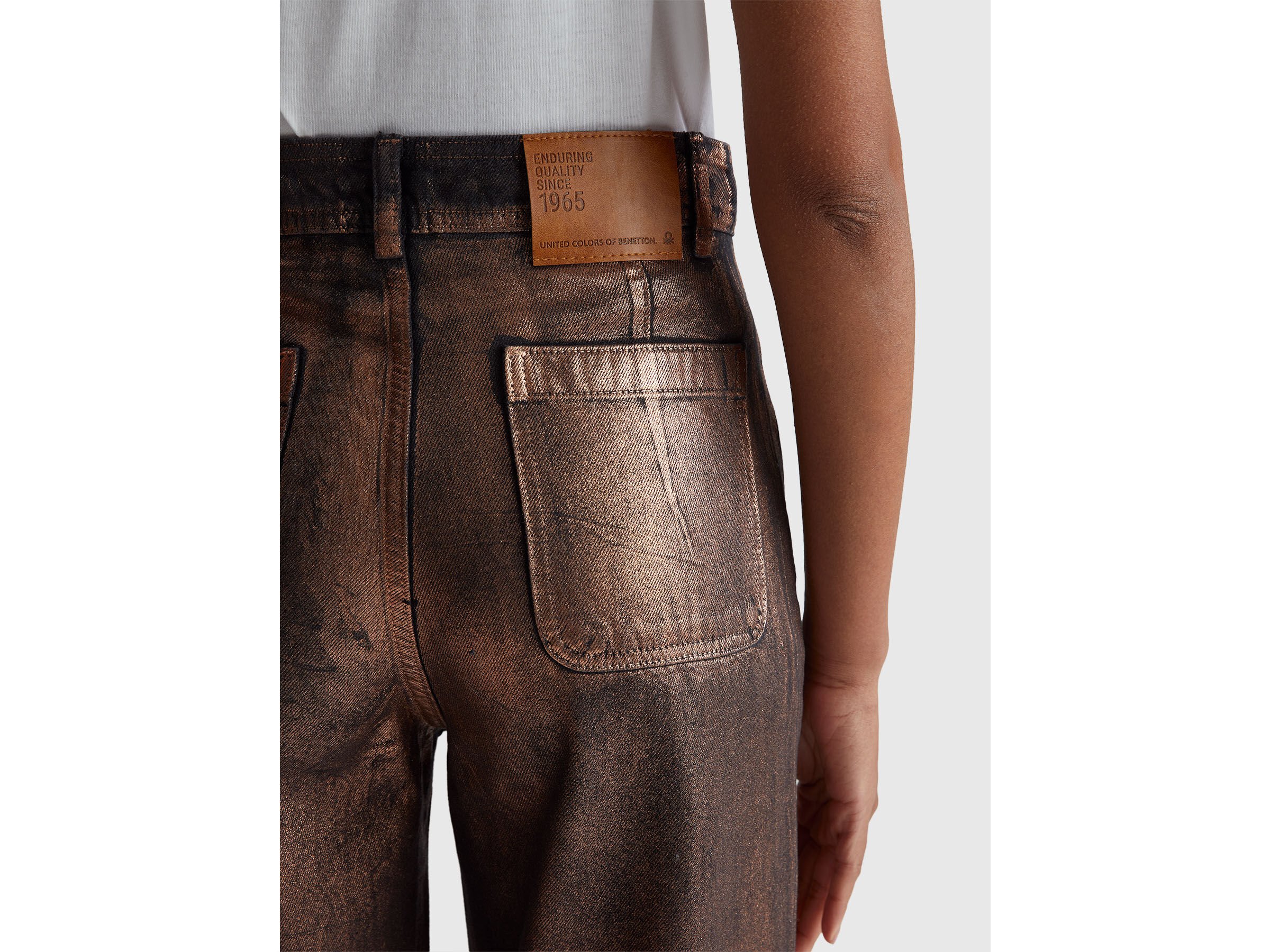 Jean effet laminé – Image 4