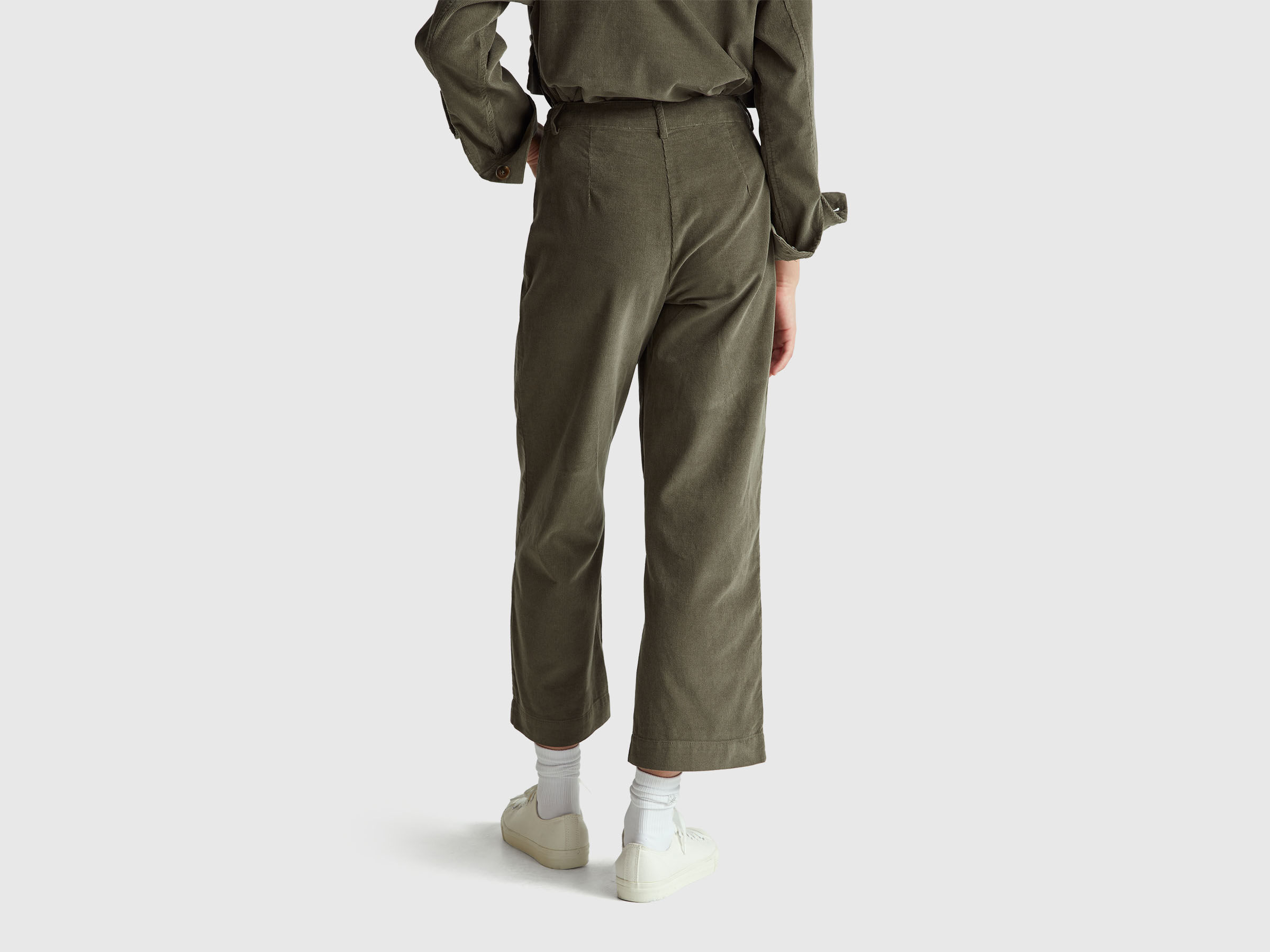 Pantalon droit en velours – Image 2