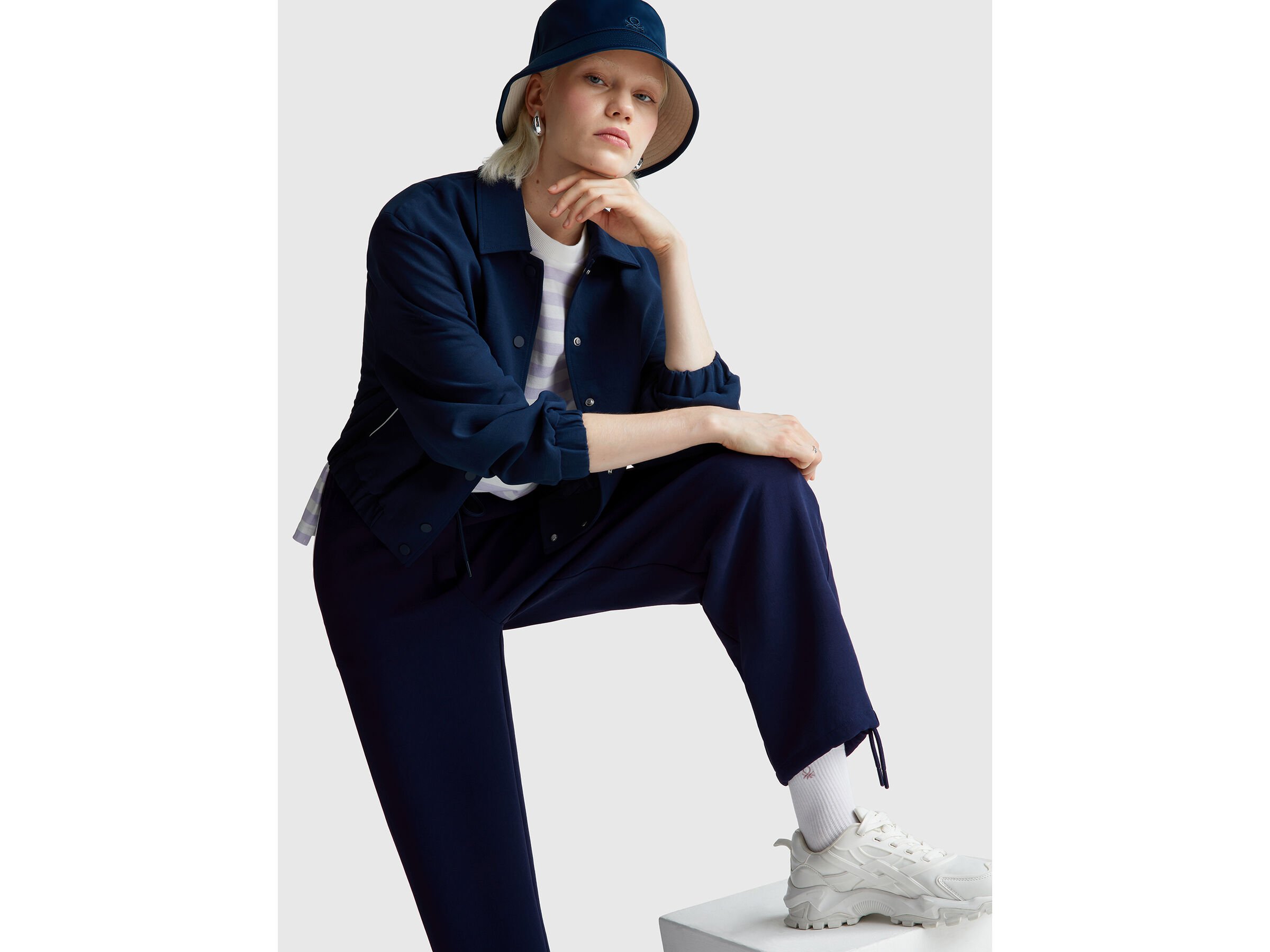 Pantalon avec élastique et cordon de serrage – Image 3