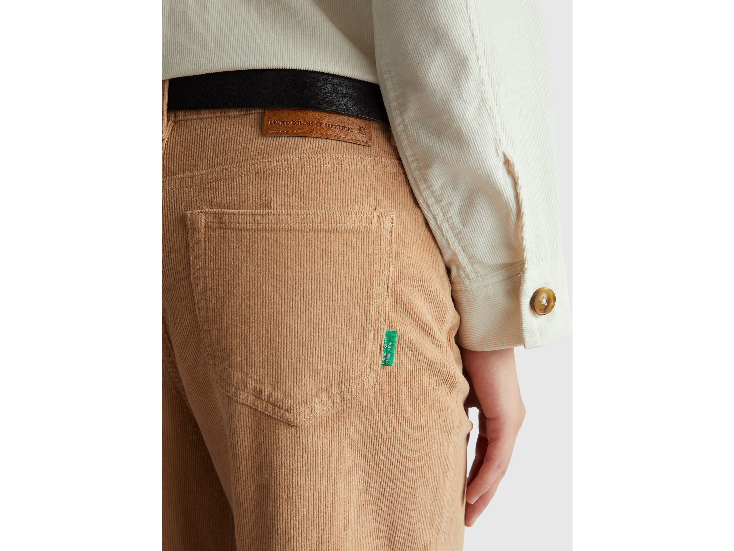 Pantalon coupe wide en velours – Image 4