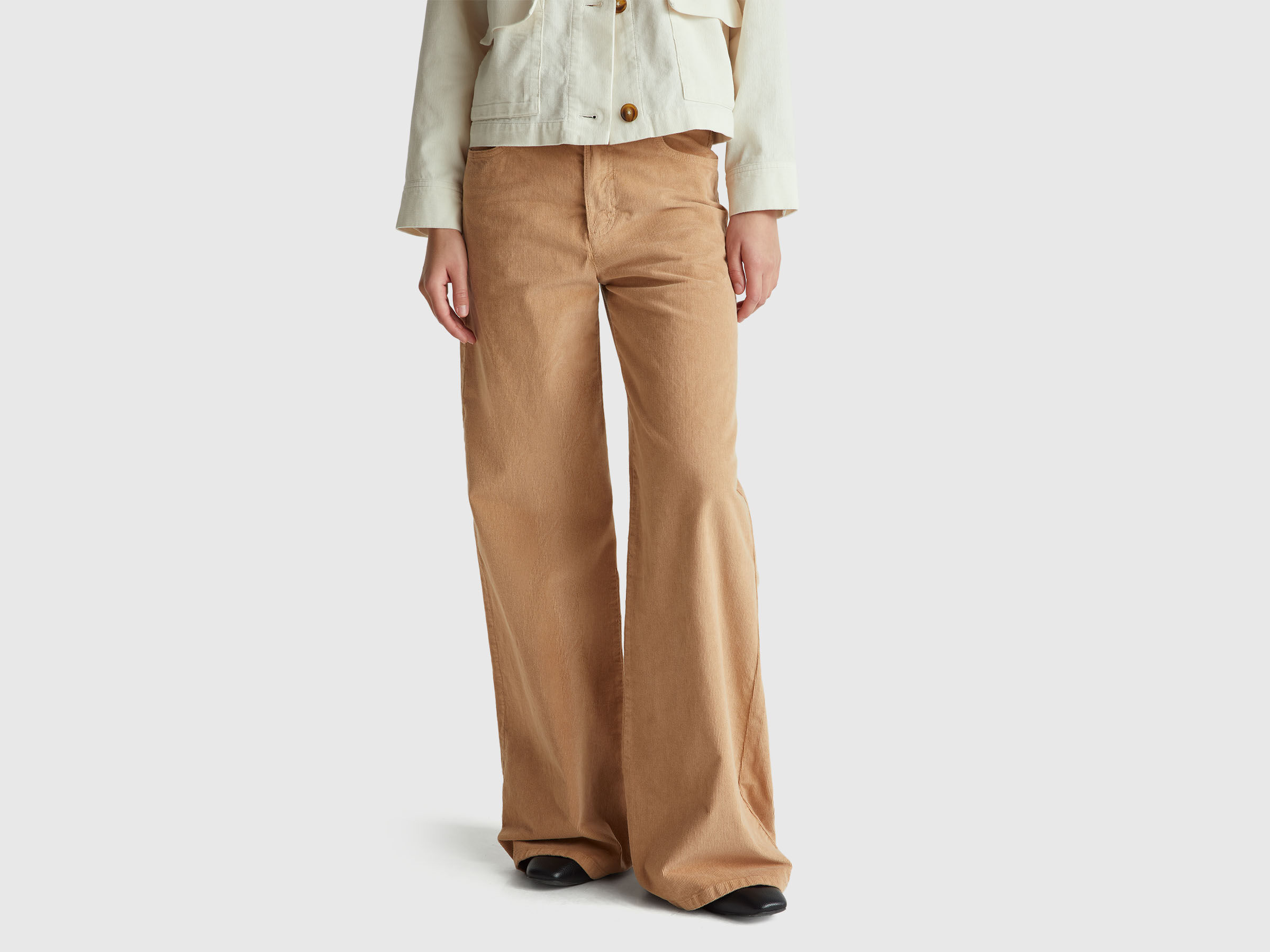 Pantalon coupe wide en velours Pantalon coupe wide en velours