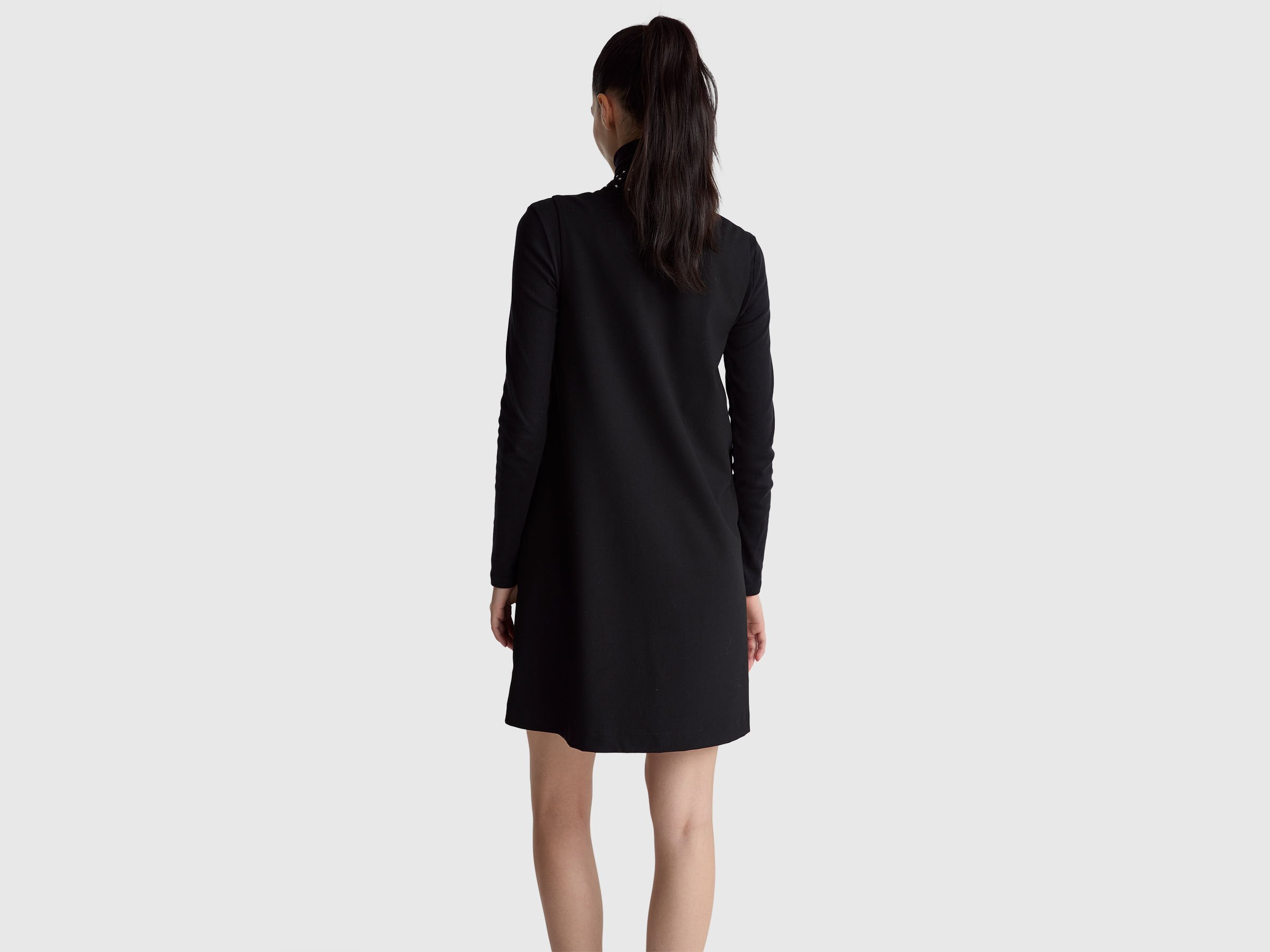 Robe courte à clous – Image 2