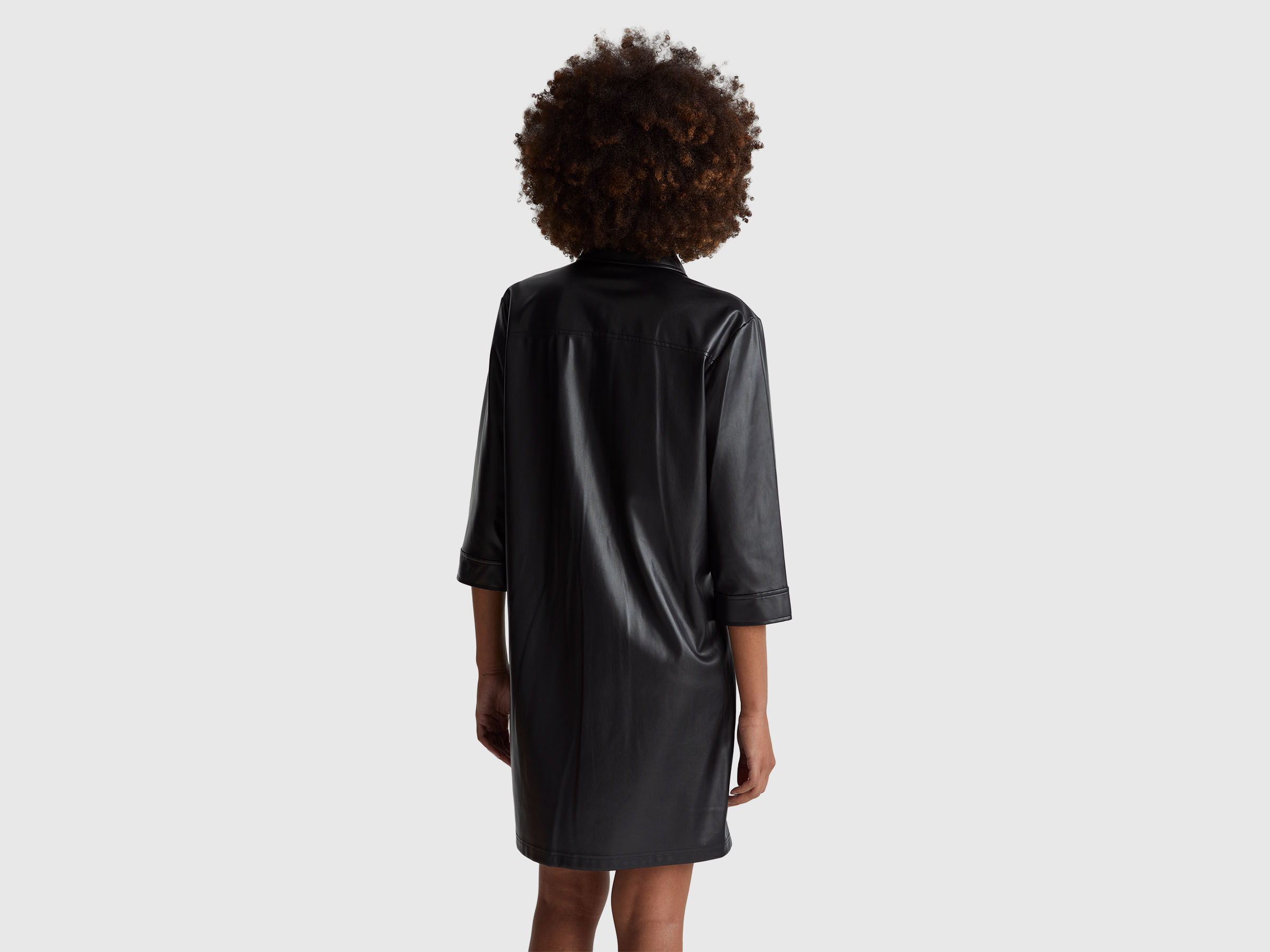 Robe avec col en tissu enduit – Image 2