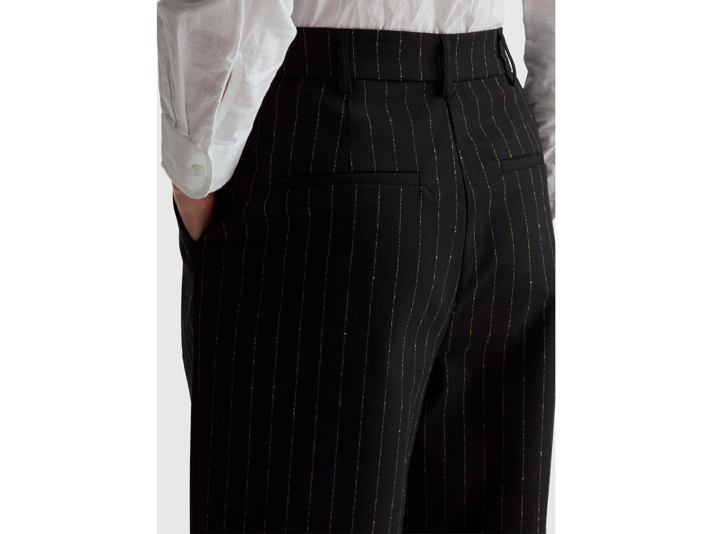Pantalon palazzo à fines rayures – Image 4