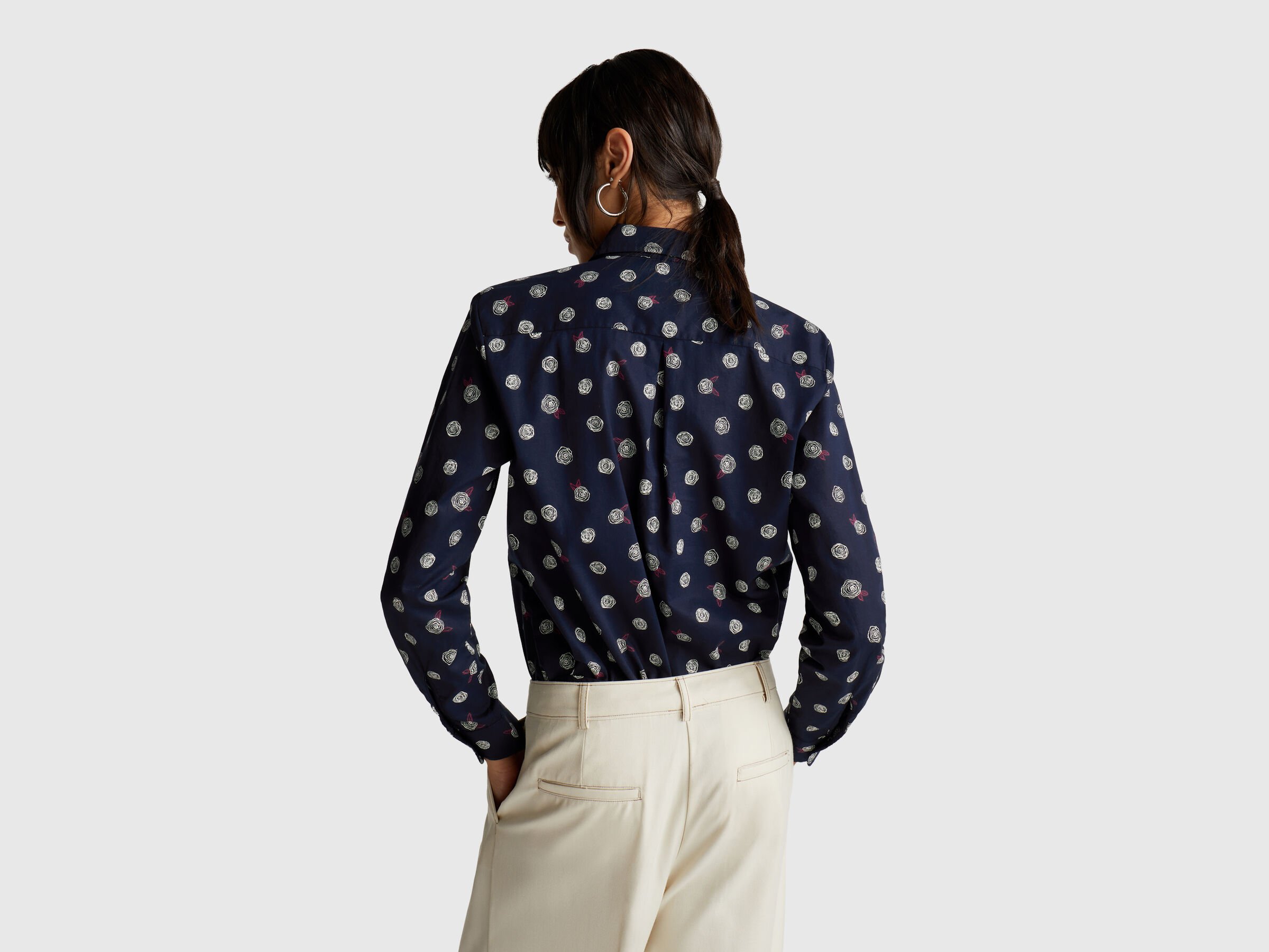 Chemise à motifs en coton léger – Image 2