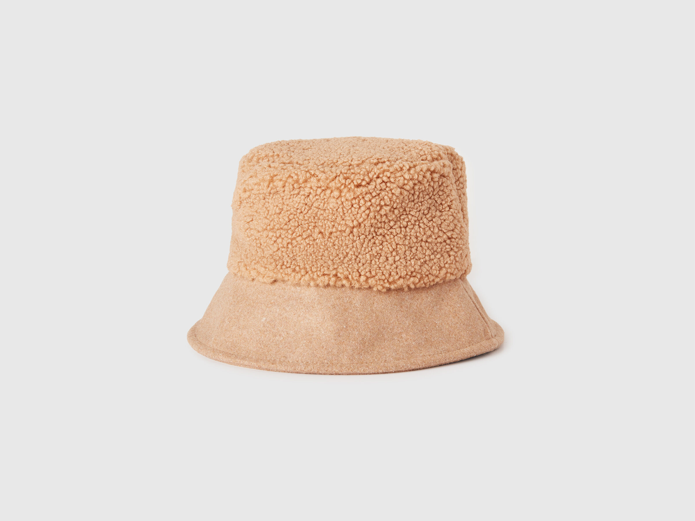 Chapeau bob en fausse fourrure – Image 2
