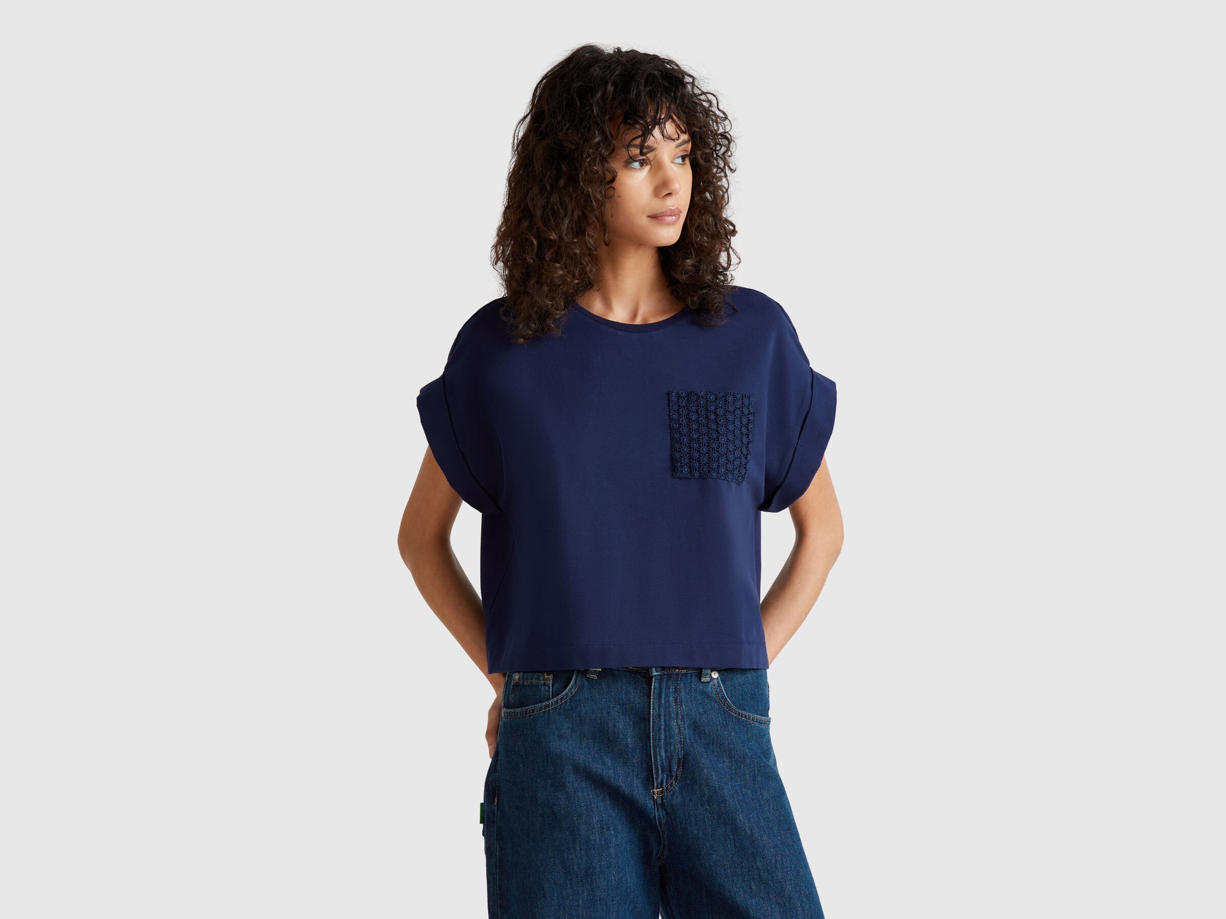 T-shirt avec poche macramé T-shirt avec poche macramé