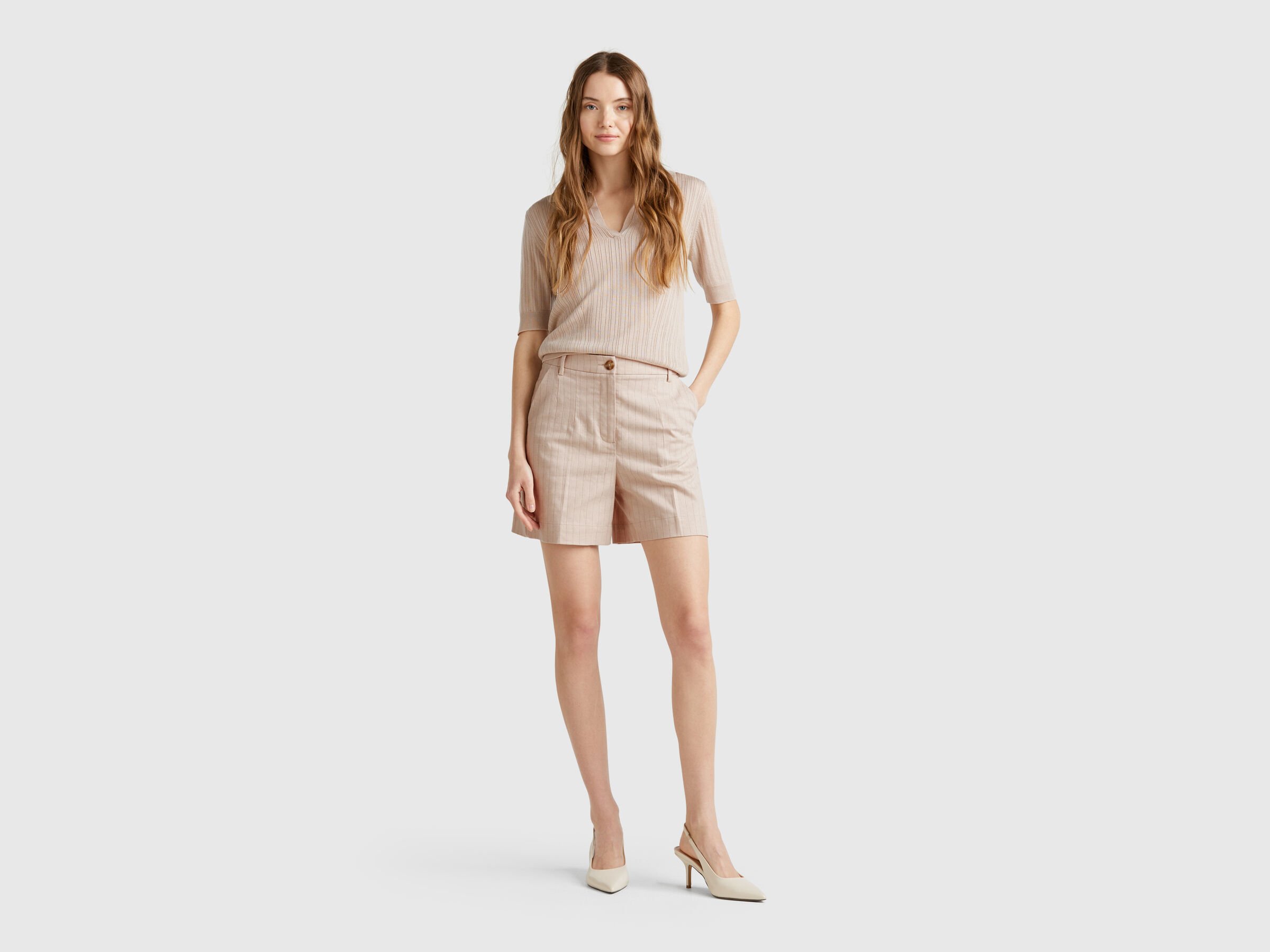 Pantalon court à fines rayures – Image 5